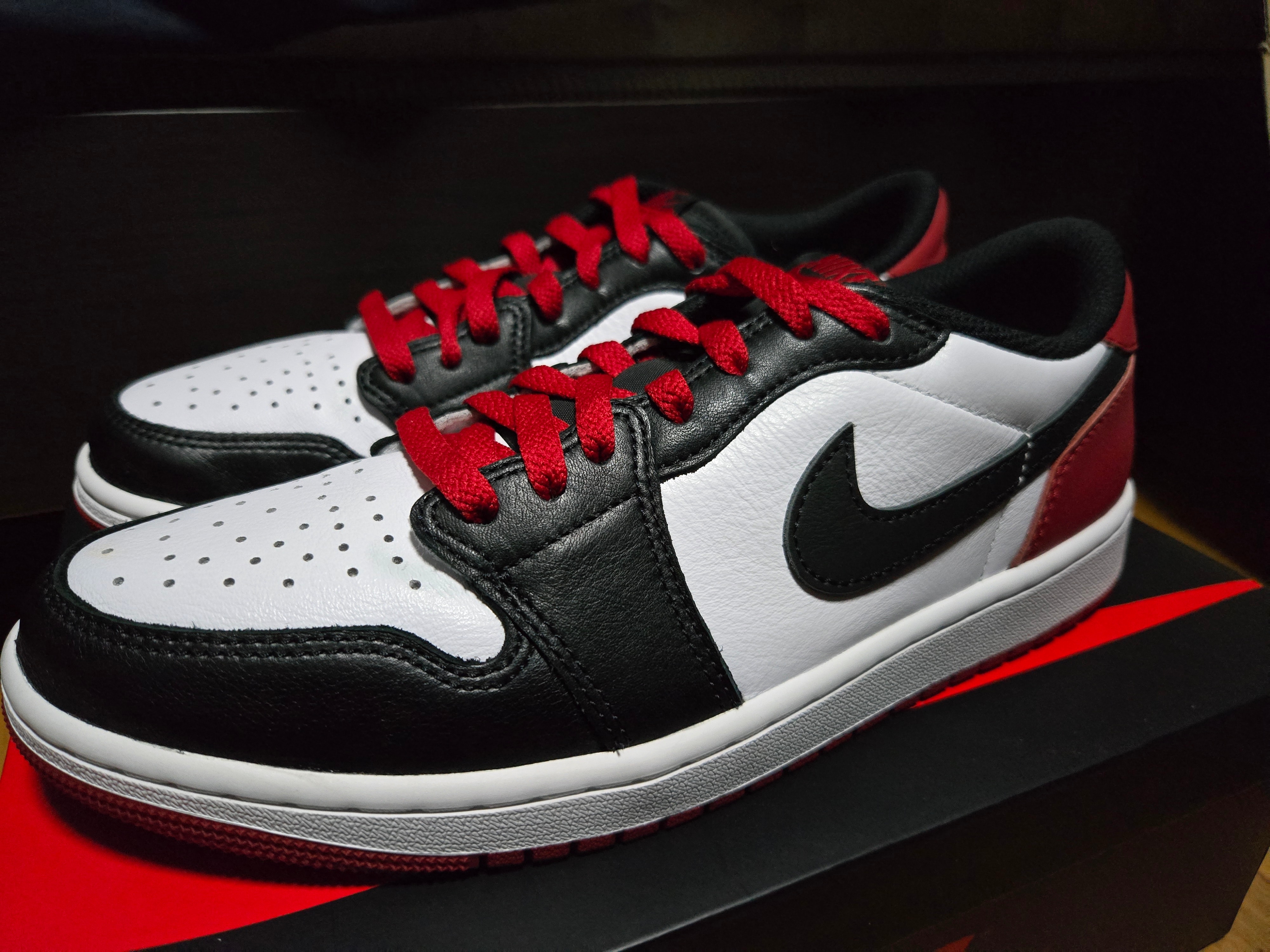 ナイキ エアジョーダン1 レトロ ロー OG "ブラック トゥ"