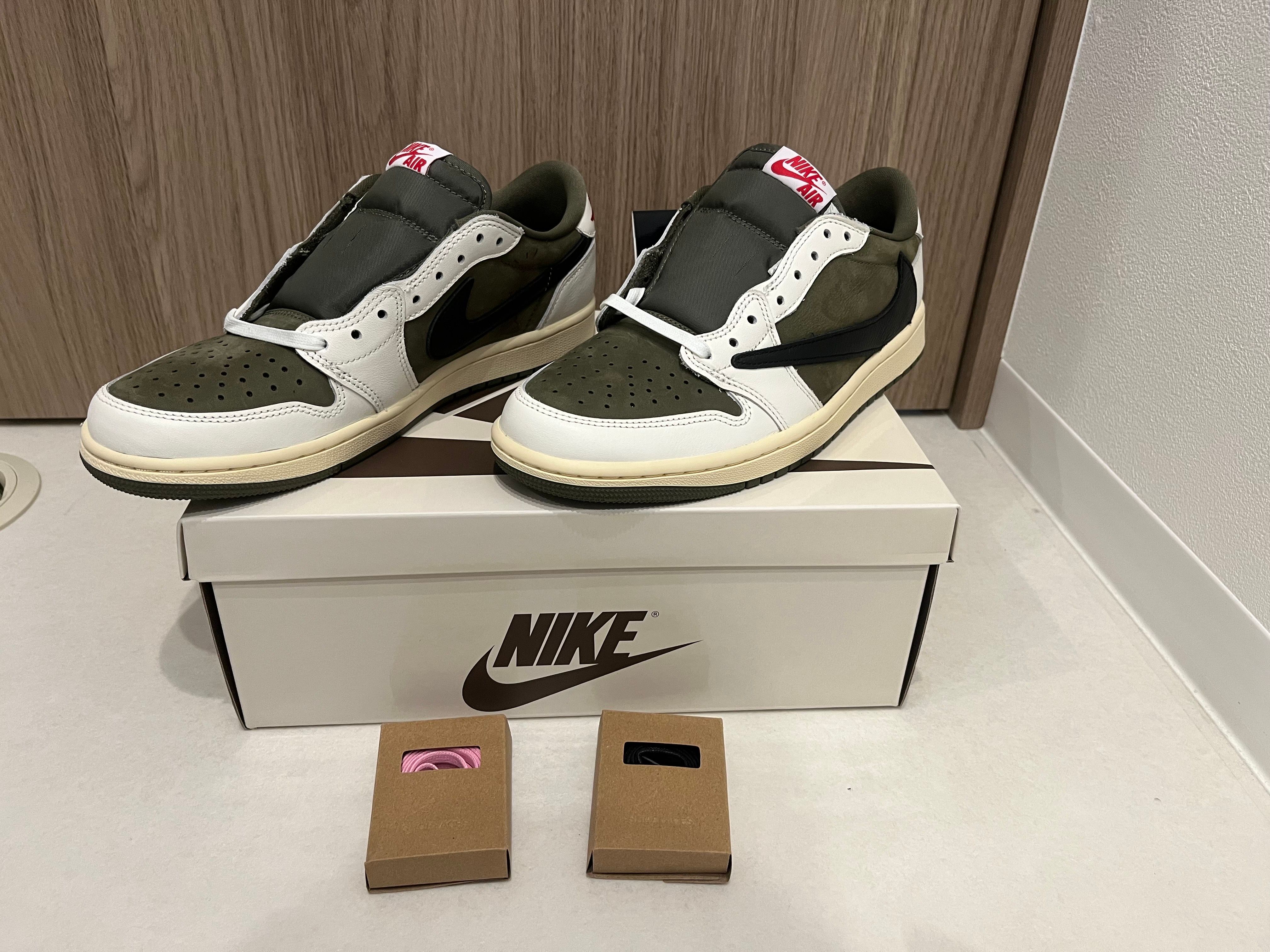 Travis Scott × Nike Air Jordan 1 Low OG SP "Reverse Olive"