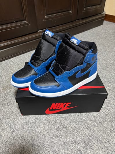 Nike Air Jordan 1 Retro High OG "Dark Marina Blue"