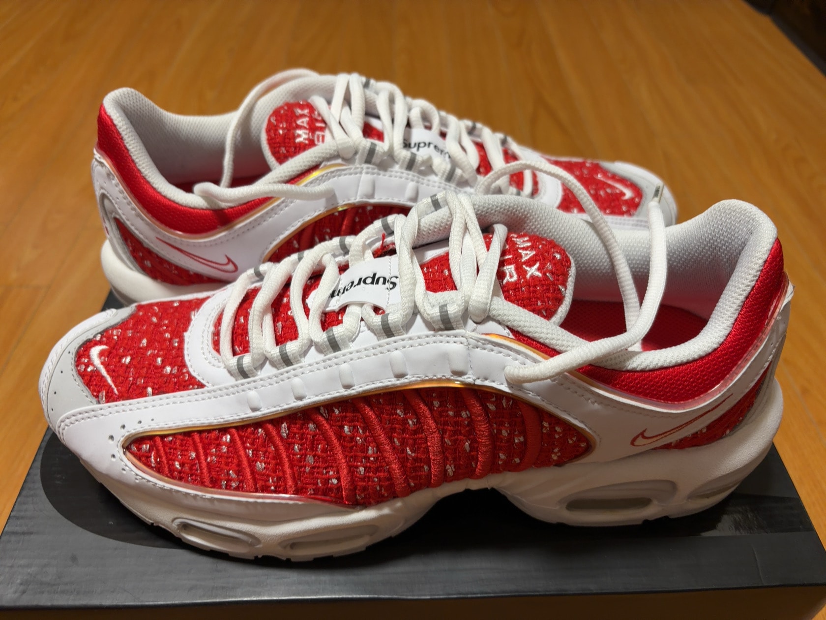 Supreme × Nike Air Max Tailwind 4 "Red"