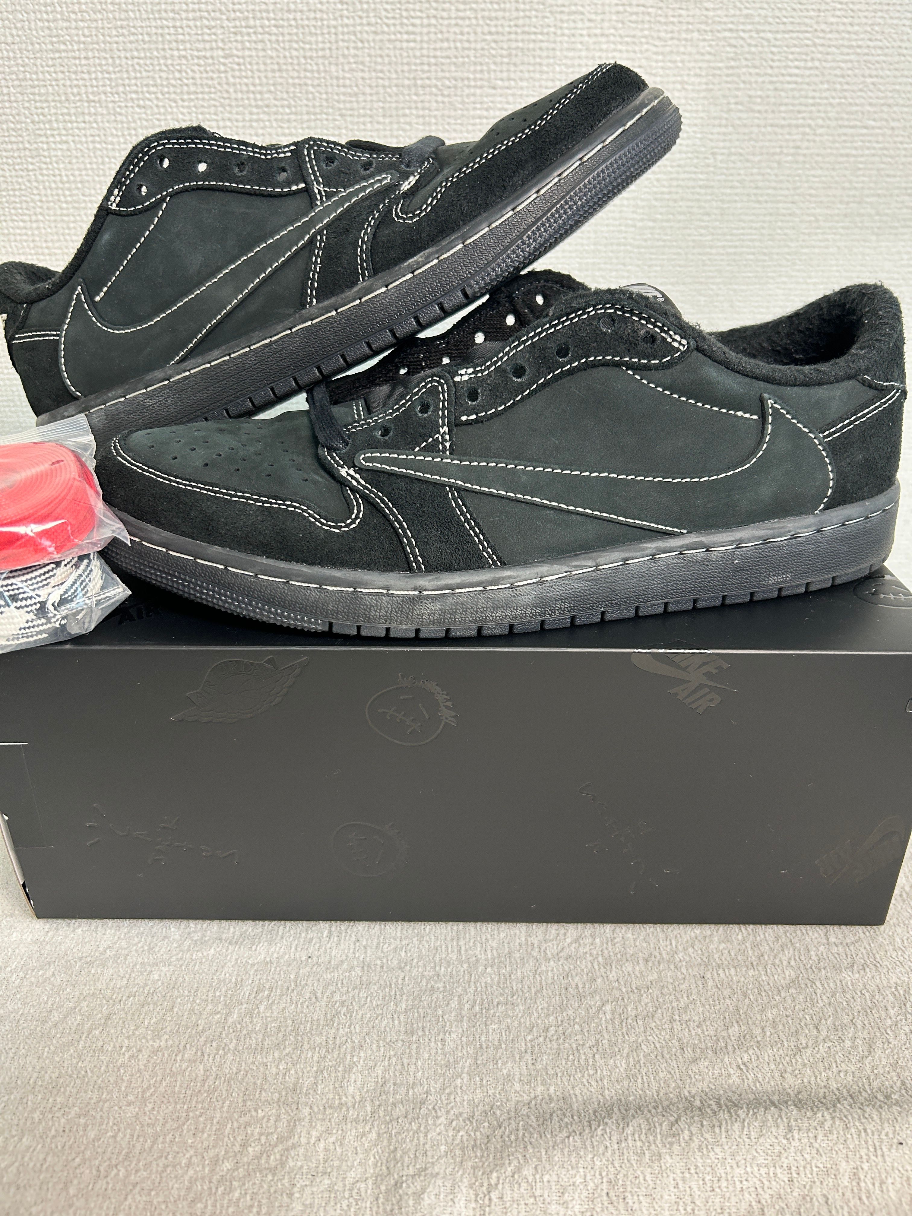Travis Scott × Nike Air Jordan 1 Low OG SP "Black Phantom"