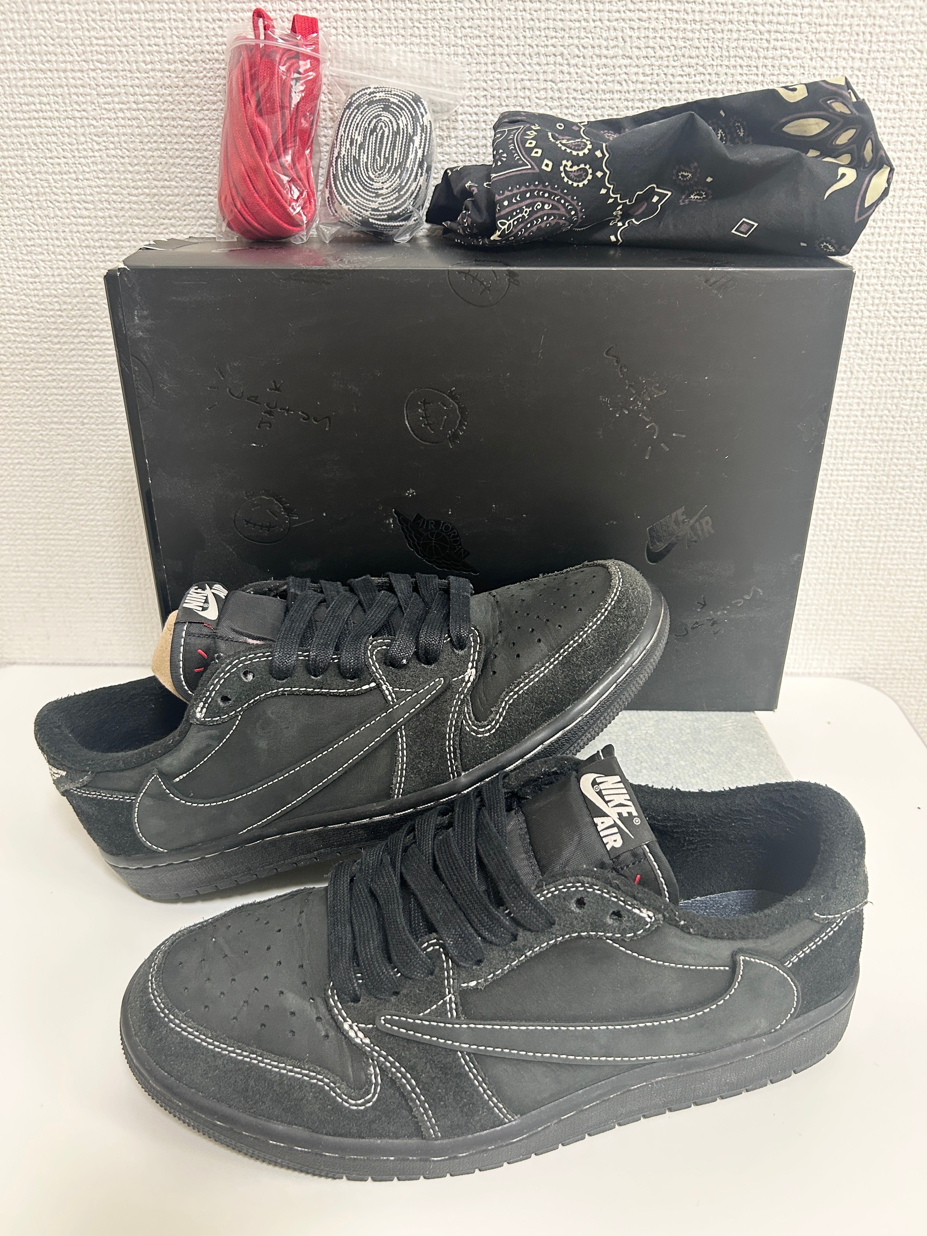 Travis Scott × Nike Air Jordan 1 Low OG SP "Black Phantom"