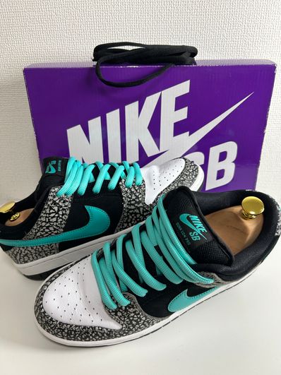 Nike SB Dunk Low "Elephant/Safari"