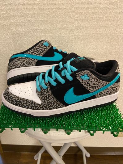 Nike SB Dunk Low "Elephant/Safari"