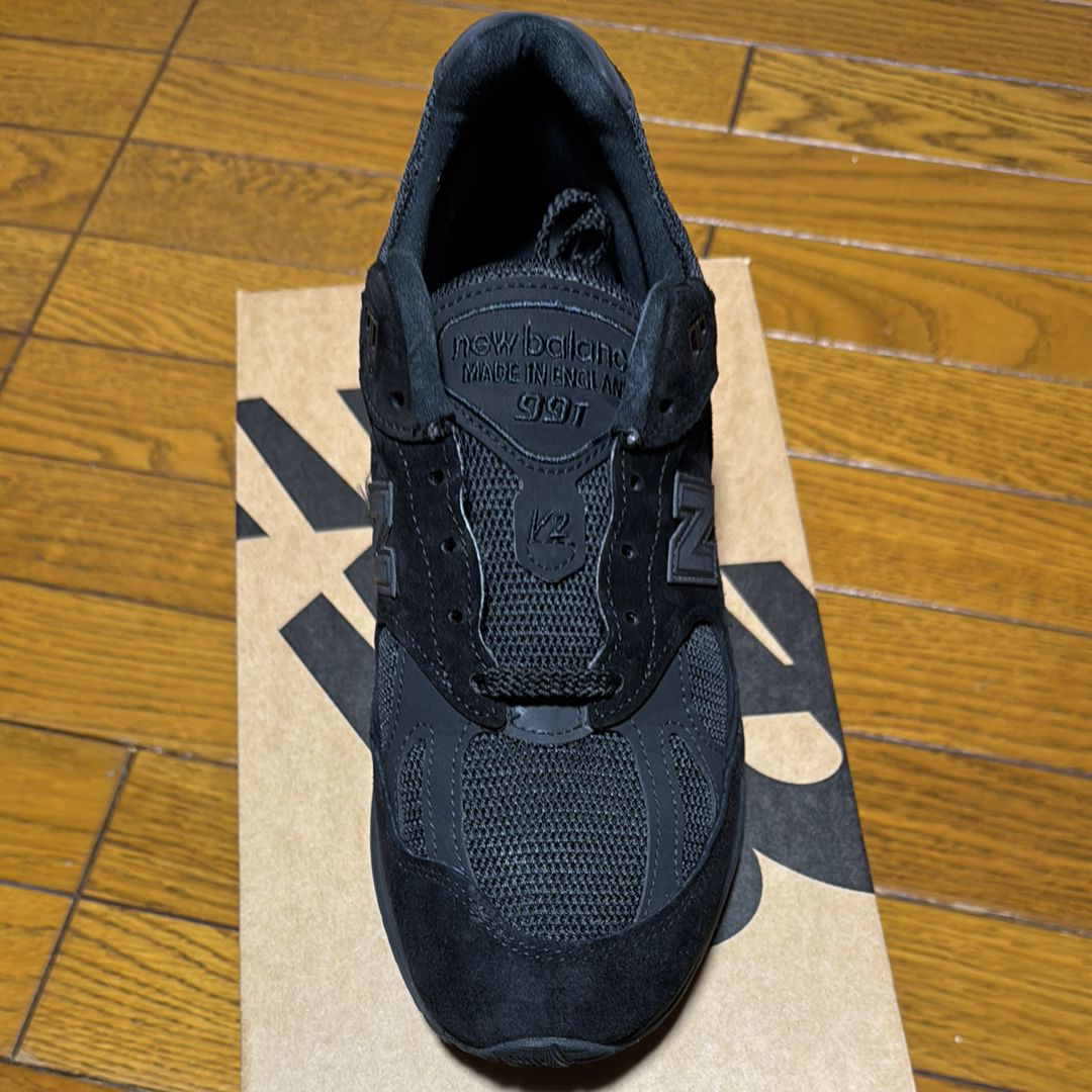 New Balance 991V2 "Triple Black"