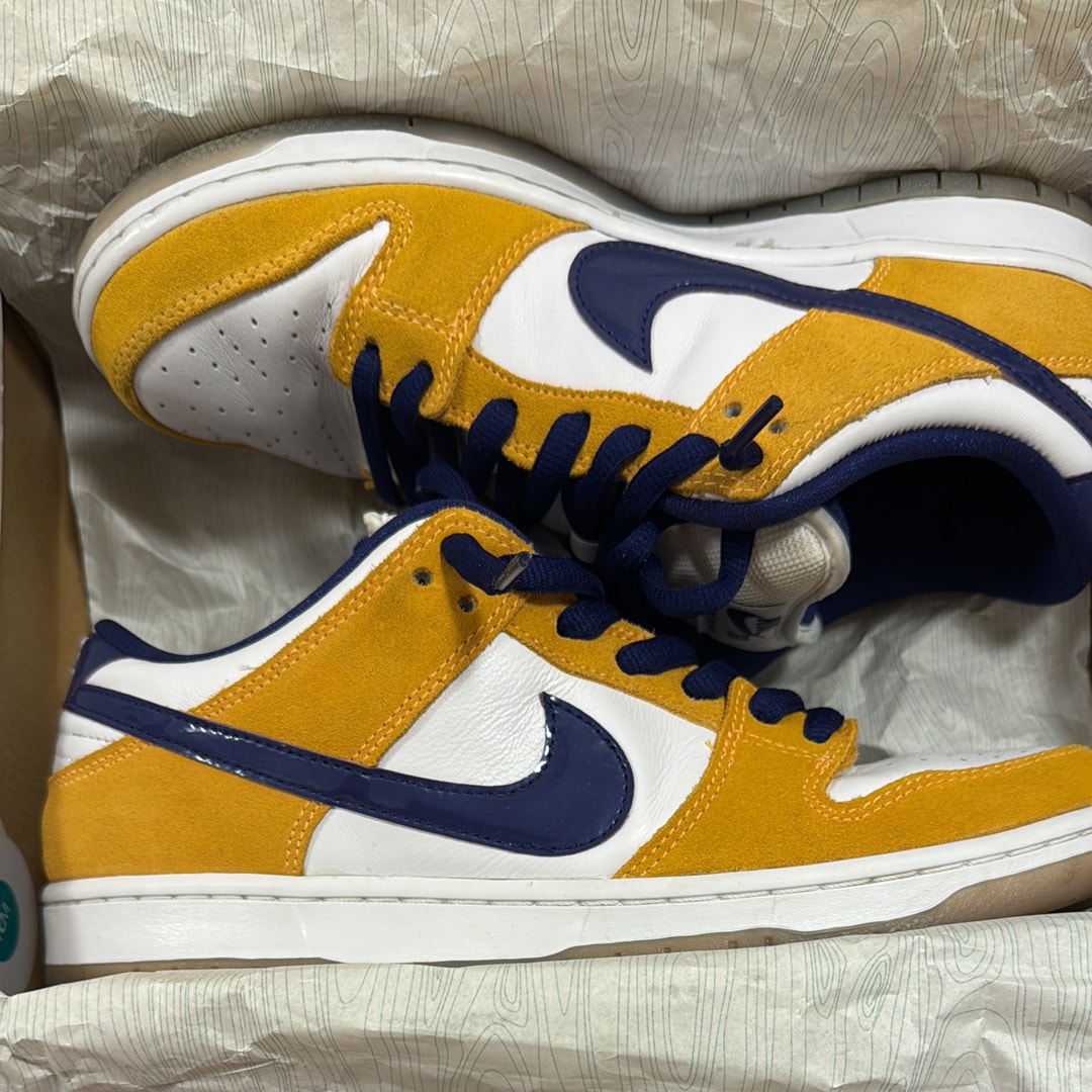 Nike SB Dunk Low "Laser Orange"