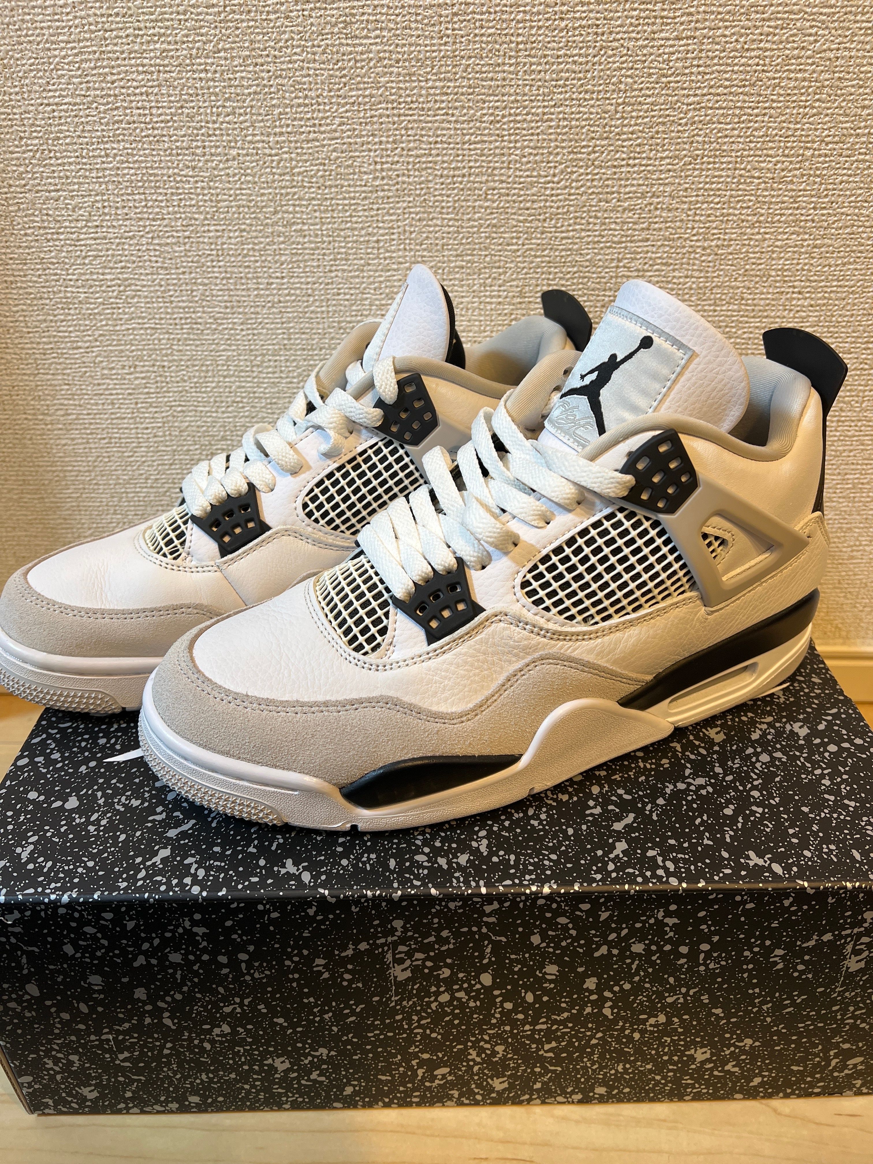 Nike Air Jordan 4 "Military Black"