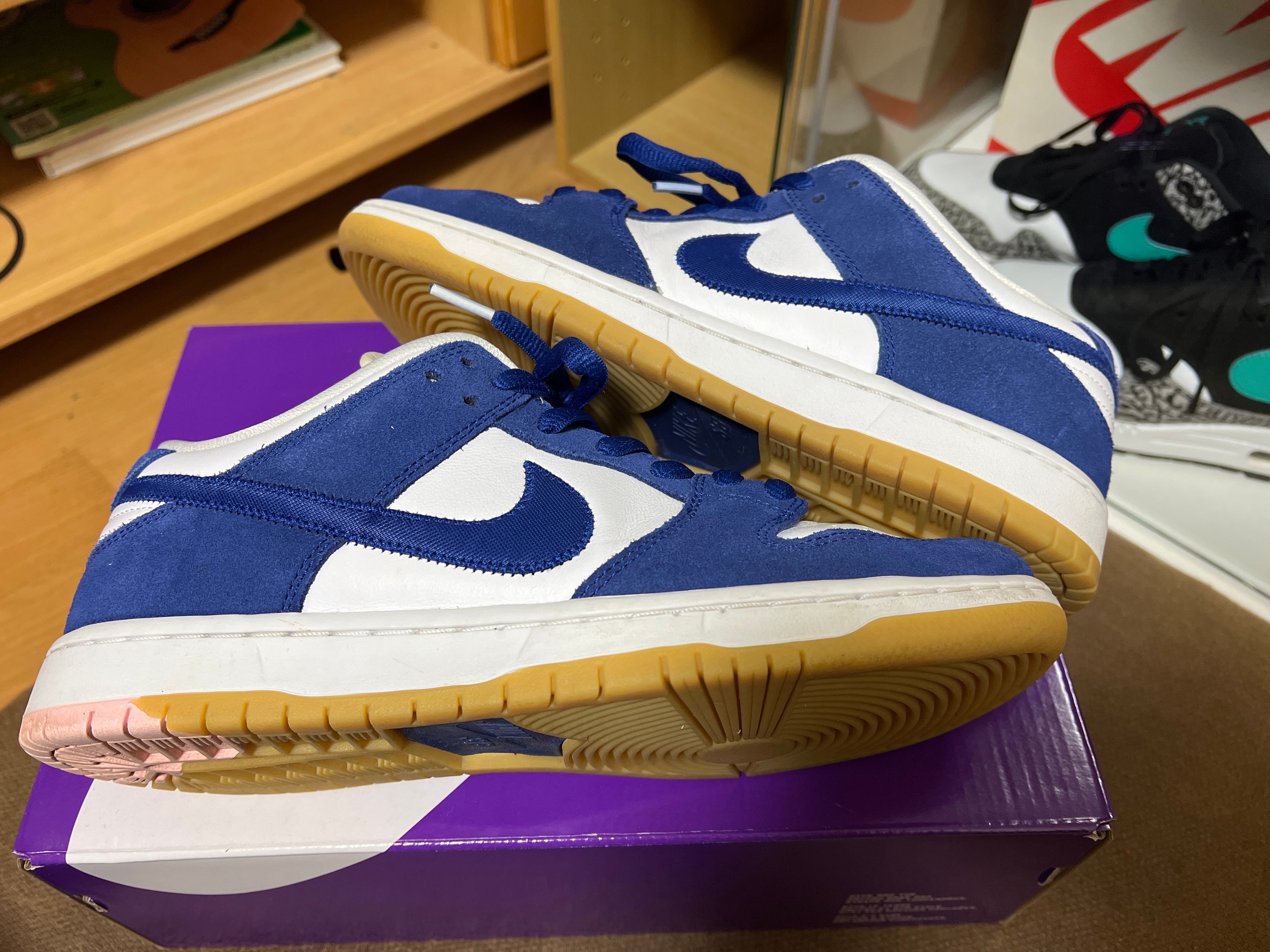 Nike SB Dunk Low "Los Angeles Dodgers/Deep Royal Blue"