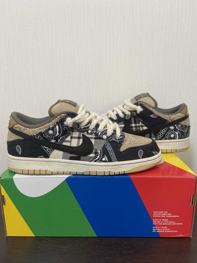 Travis Scott × Nike SB Dunk Low "Black/Parachute Beige"
