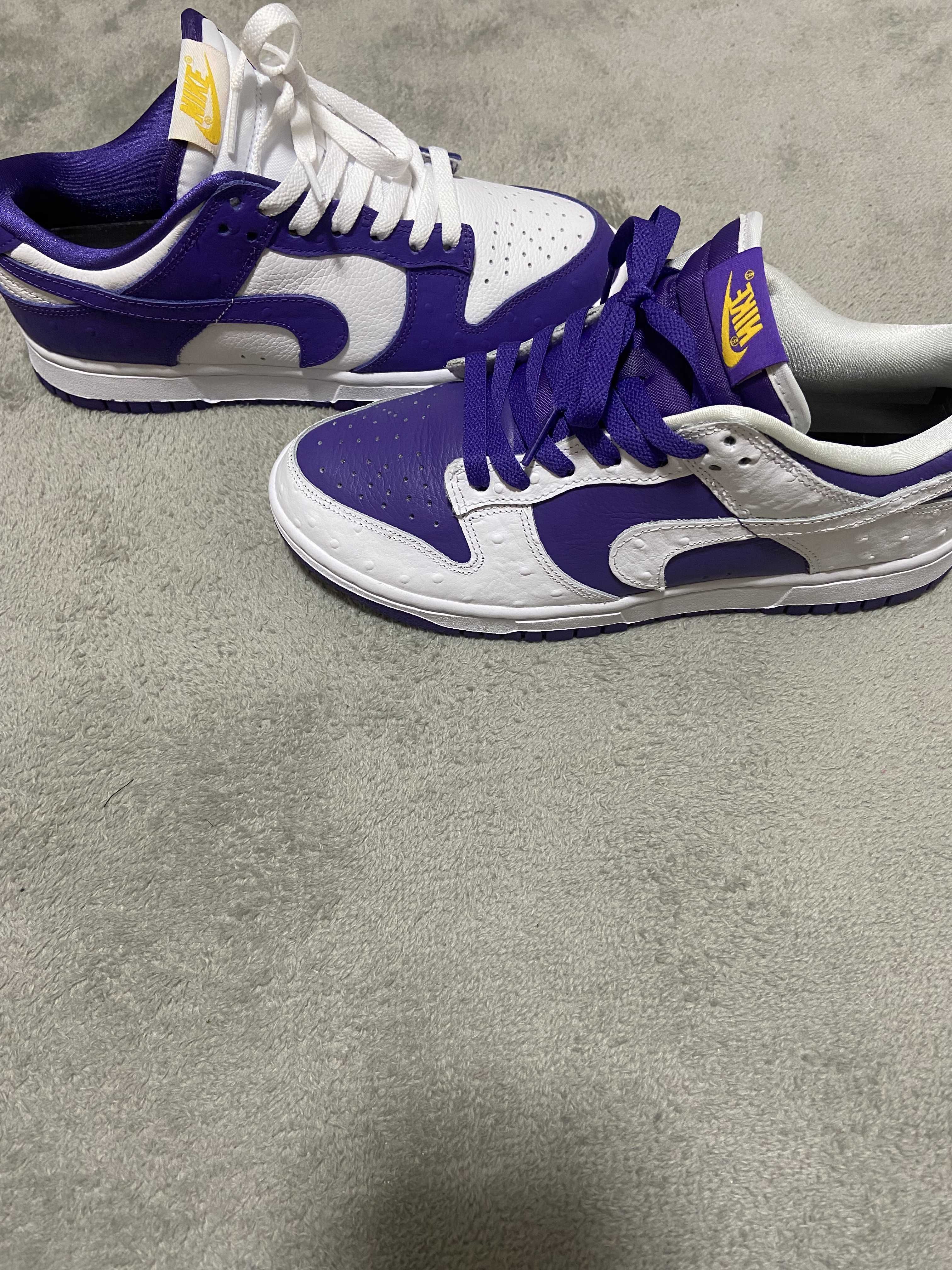 Nike Women's Dunk Low "Made You Look"