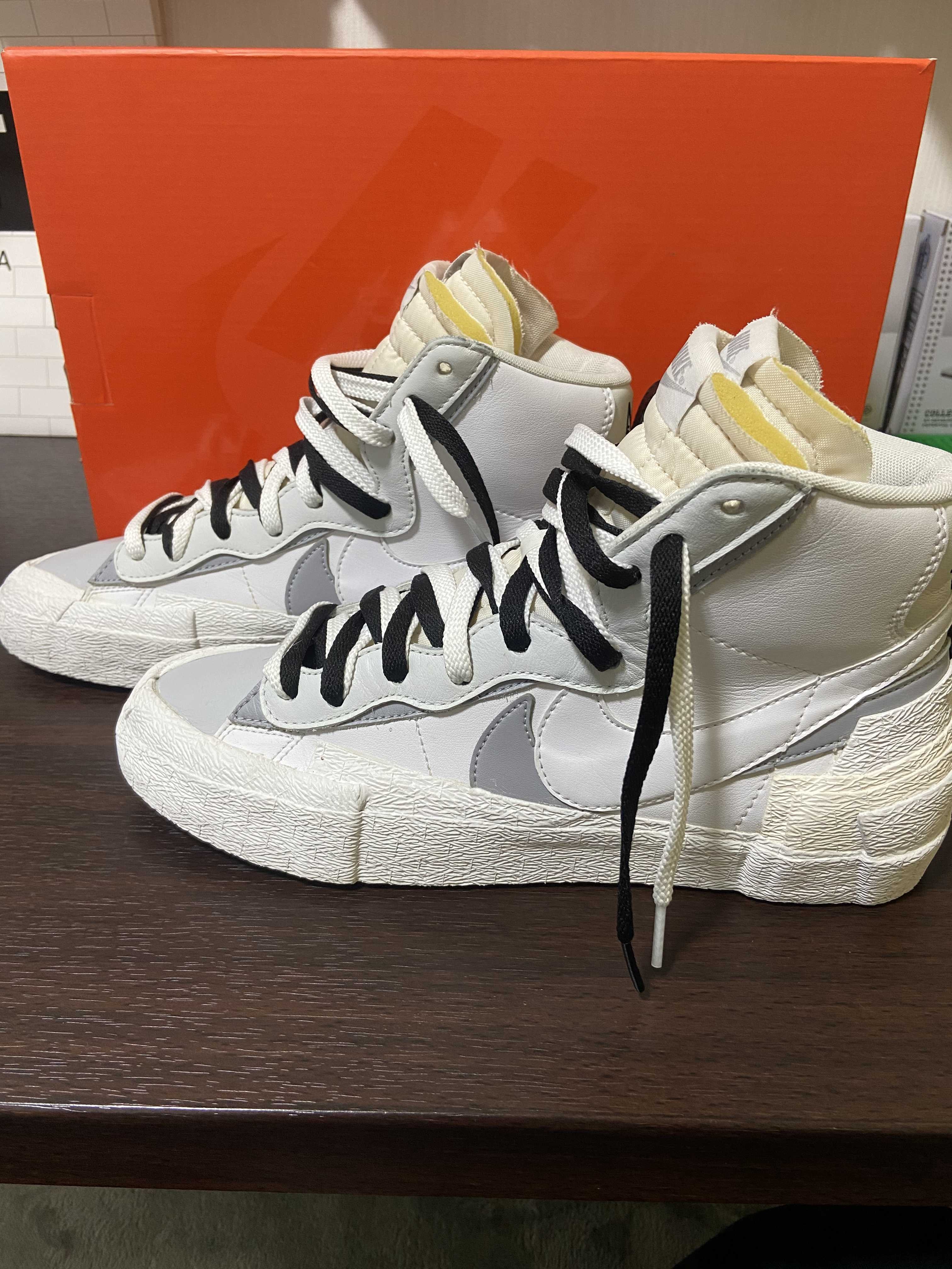 sacai × NIKE BLAZER MID "WHITE/WOLF GREY"