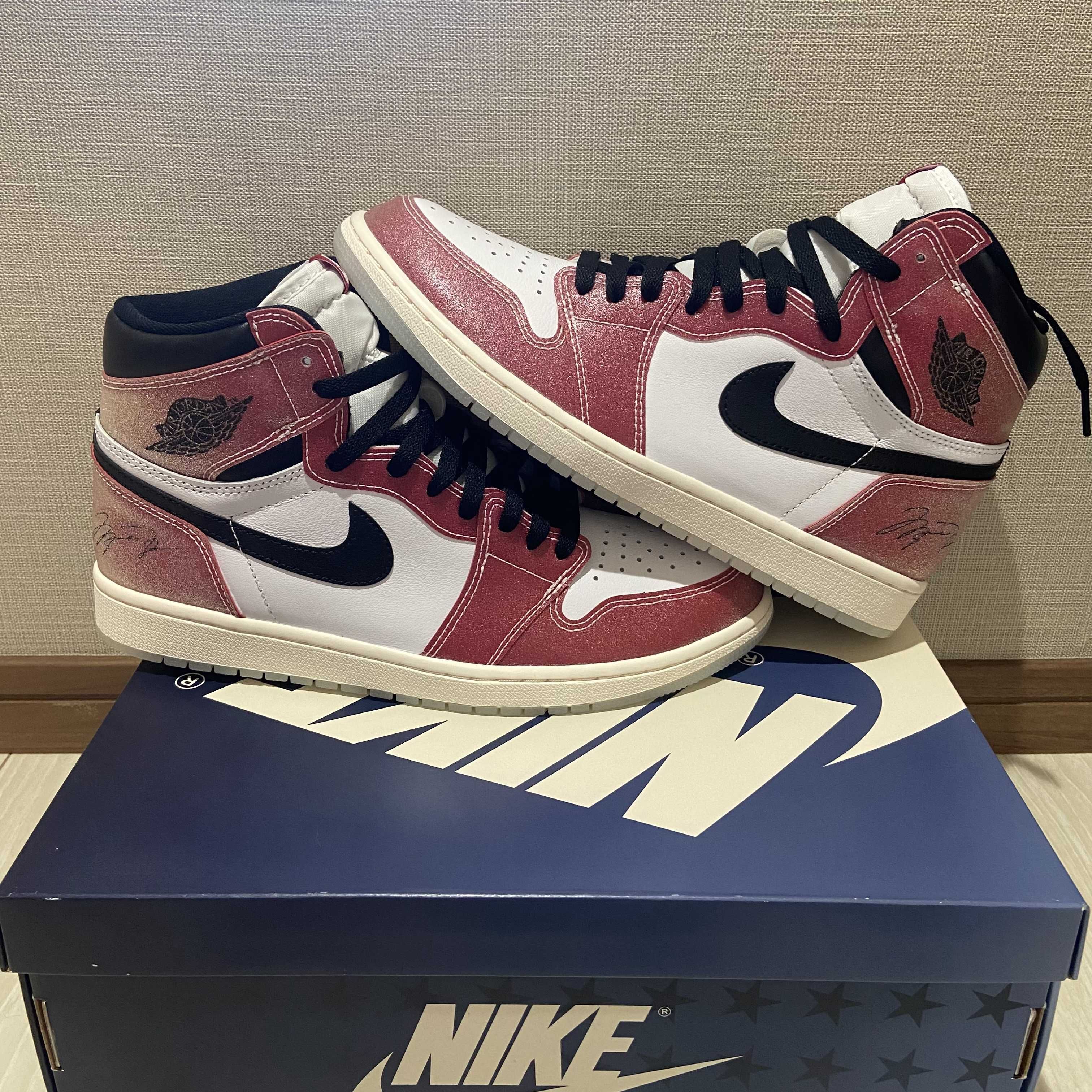 Trophy Room × Nike Air Jordan 1 High OG "Chicago"