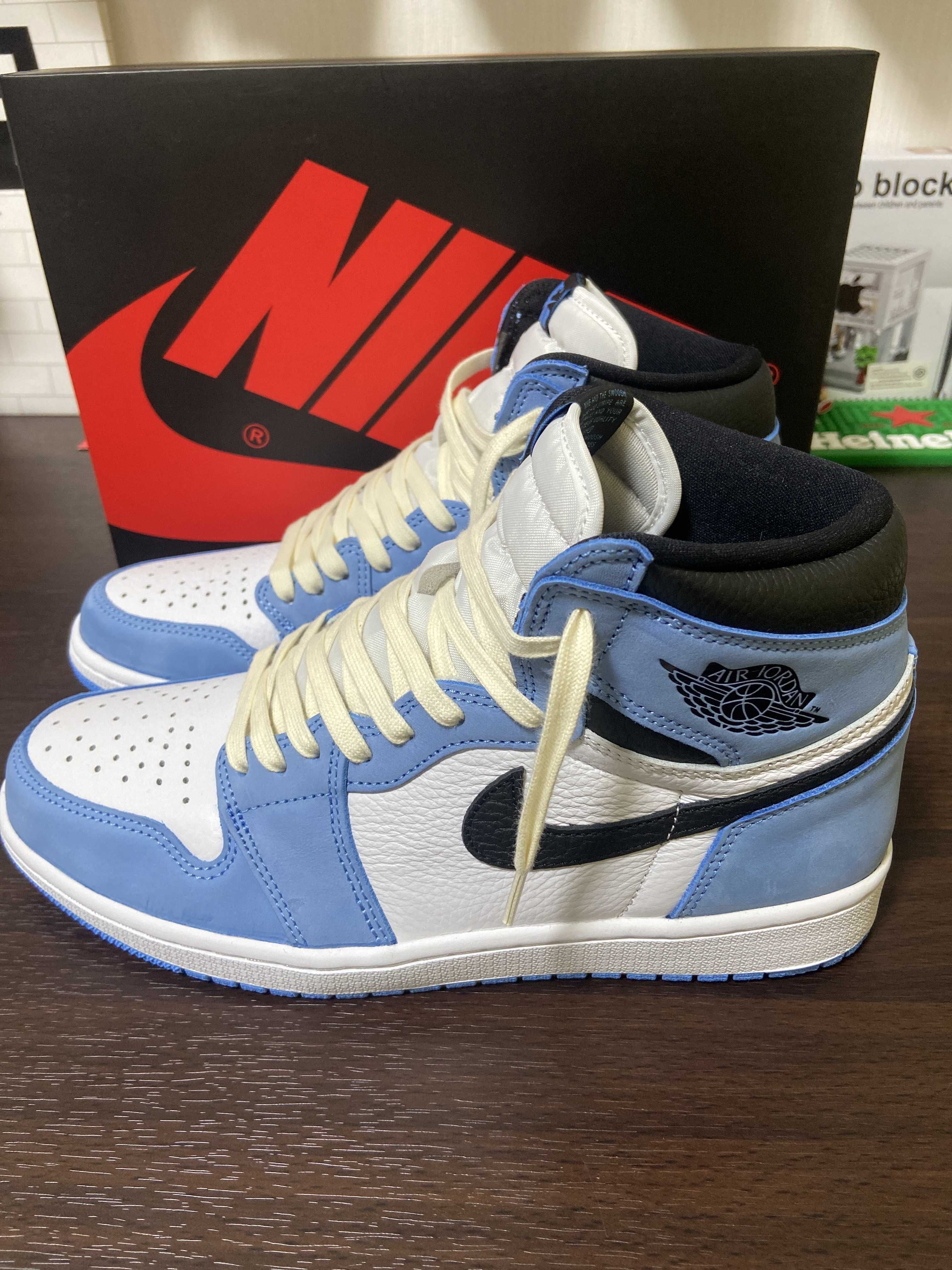 Nike Air Jordan 1 High OG "University Blue"