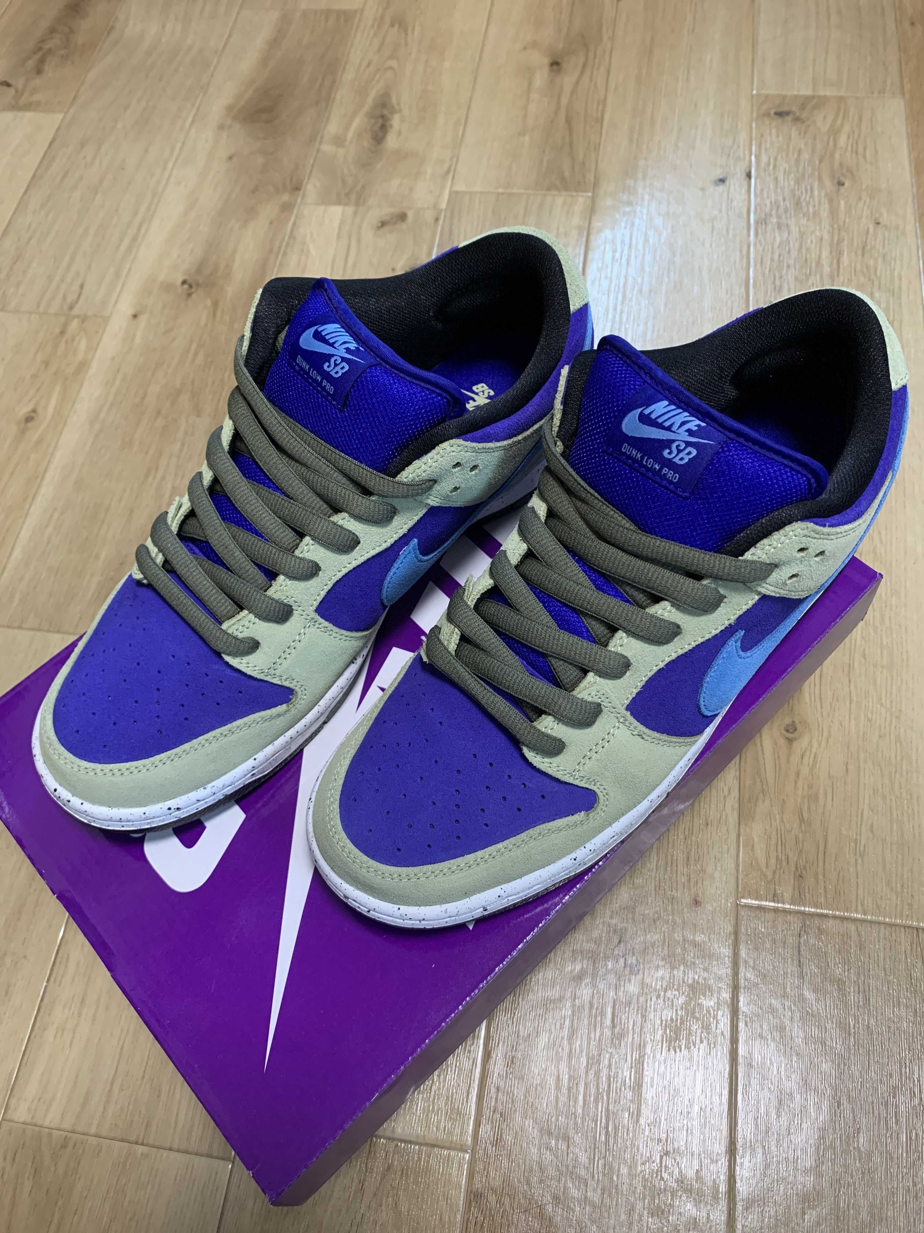 Nike SB Dunk Low "Celadon"