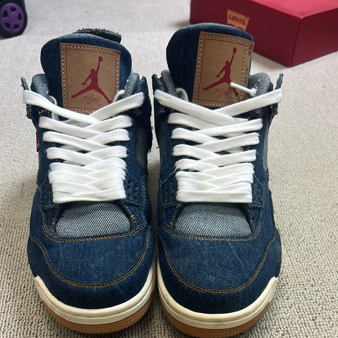 ナイキ × リーバイス エアジョーダン4 "DENIM"(タグ：®のみ)