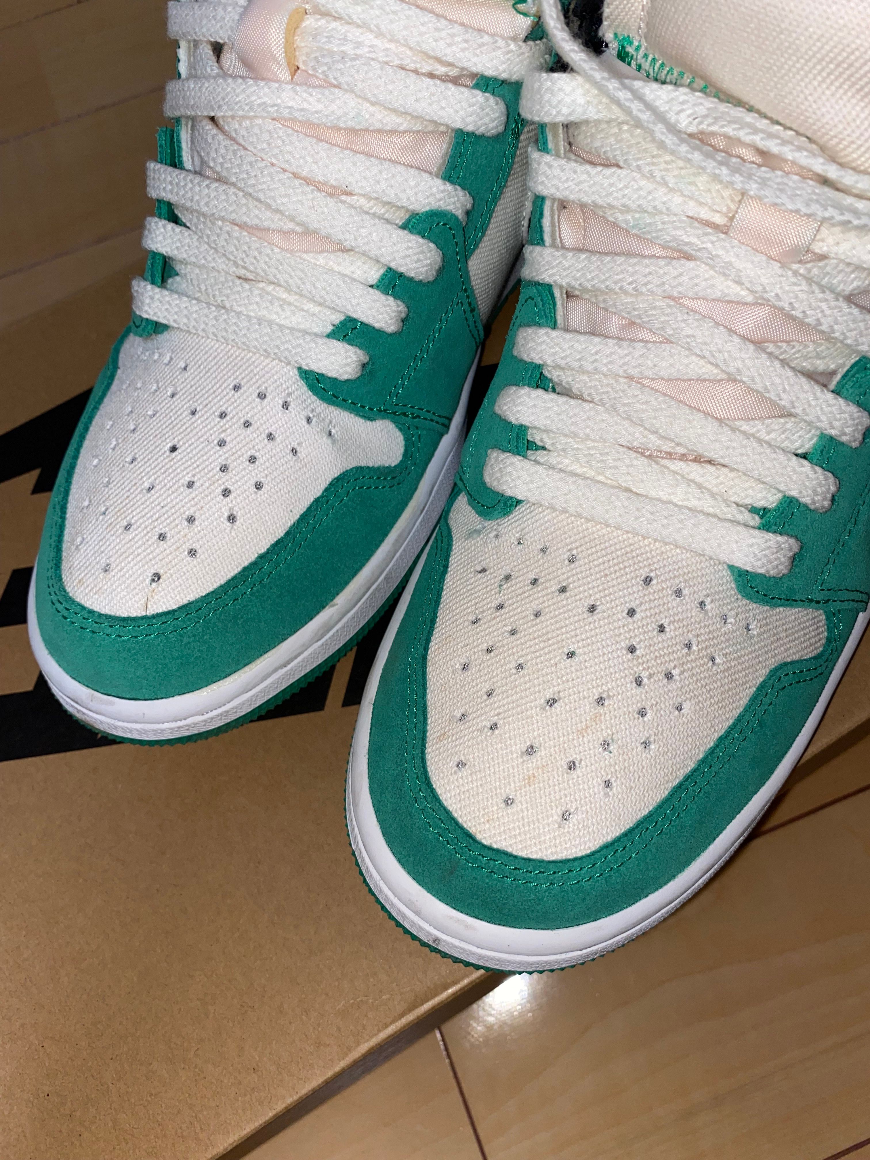 Nike Air Jordan 1 High Zoom Air Comfort "Lucky Bull"