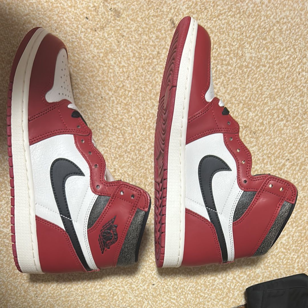 Nike Air Jordan 1 High OG "Lost & Found/Chicago"