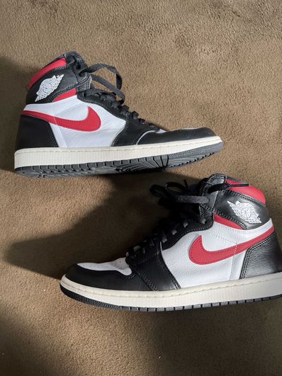 Nike Air Jordan 1 Retro High "Black/White/Sail/Gym Red"