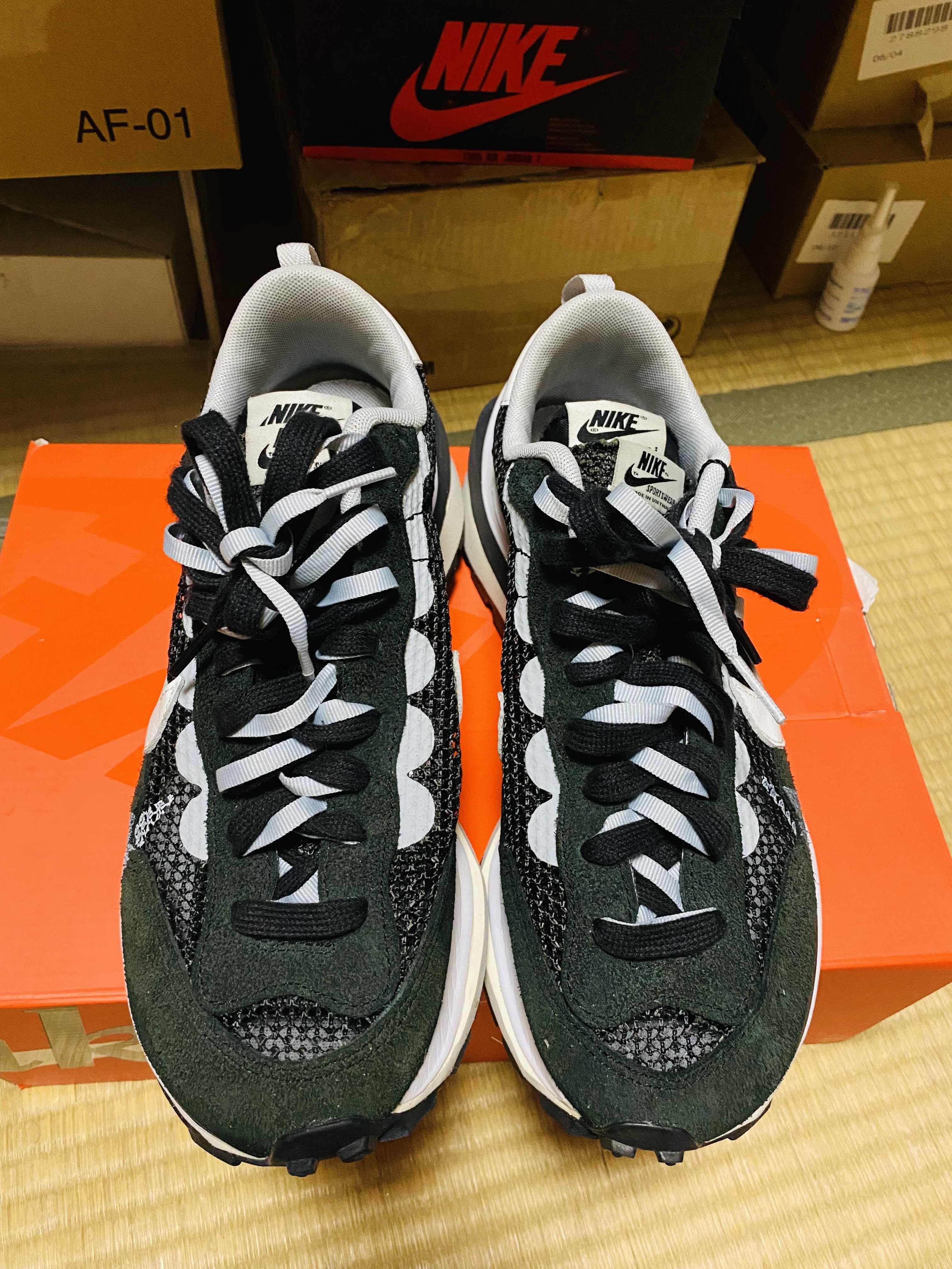 sacai × Nike Vapor Waffle "Black and White"