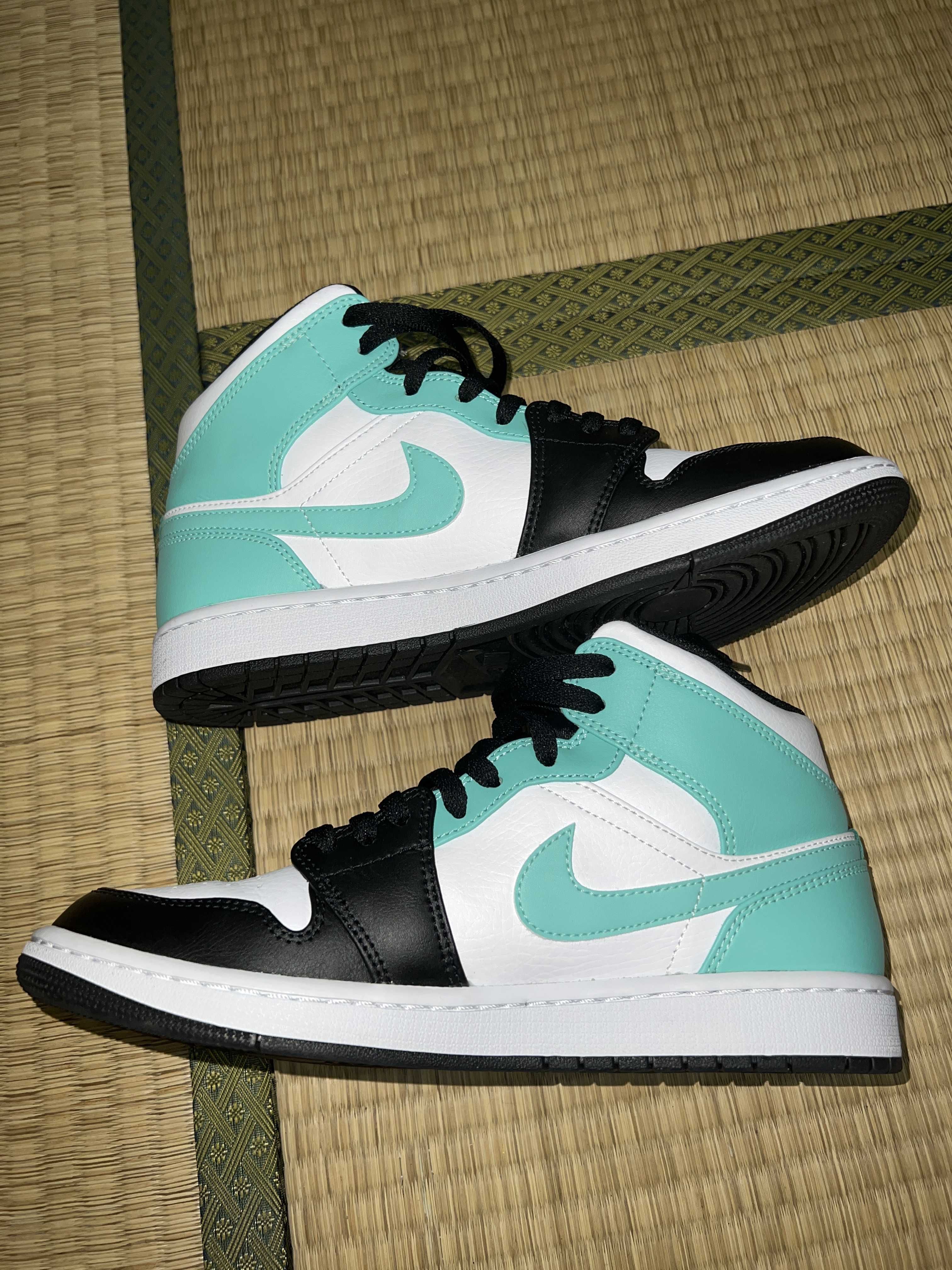 NIKE AIR JORDAN 1 MID "TROPICAL TWIST"
