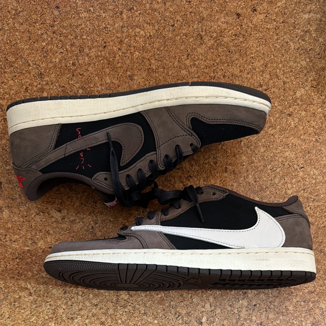 Travis Scott × Nike Air Jordan 1 Low OG SP-T  "Black/Dark Mocha"