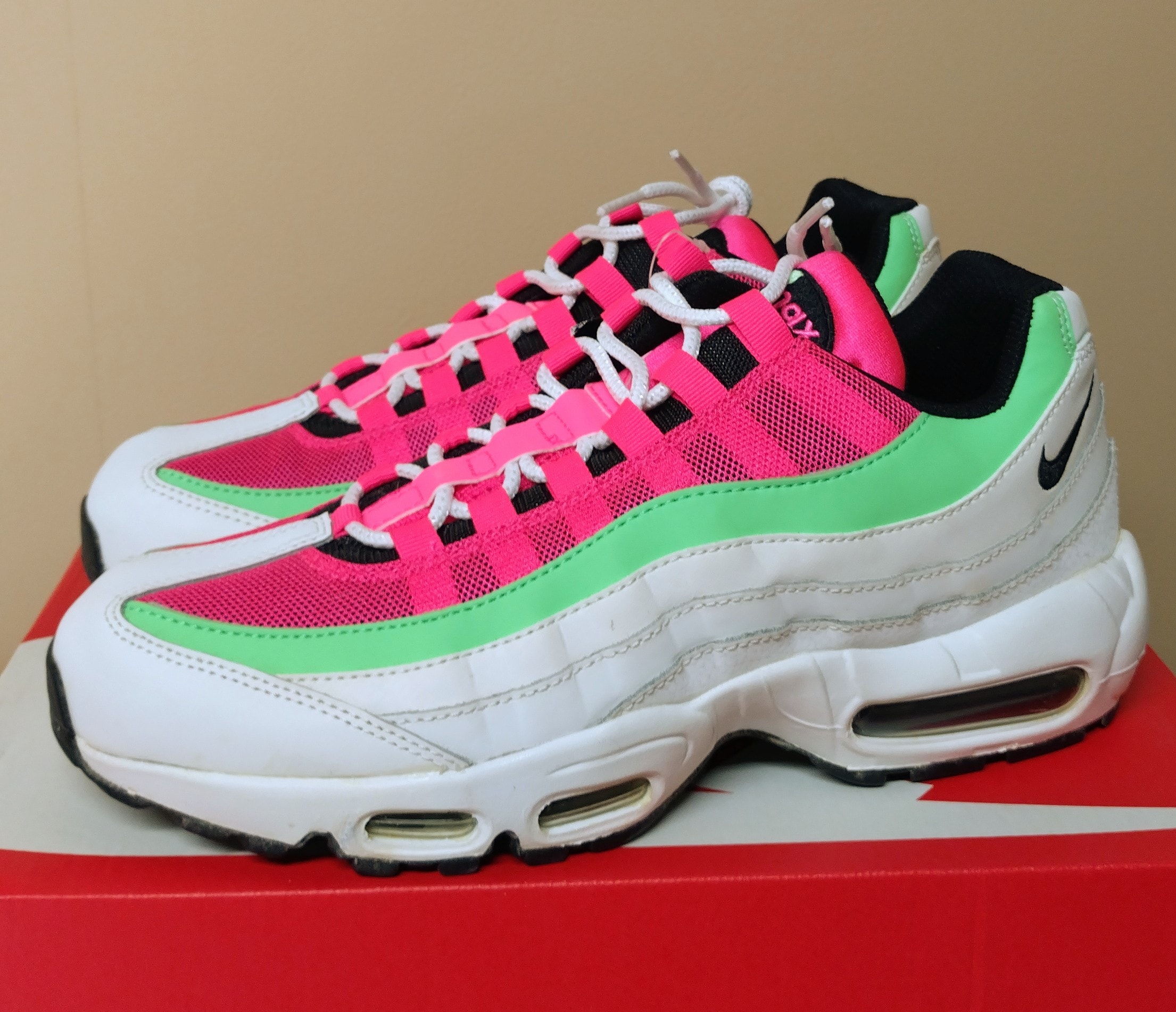 Nike Women's Air Max 95 "White/Black/Hyper Blue"