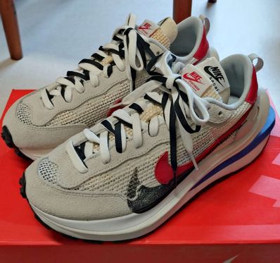 sacai × Nike Vapor Waffle "Royal Fuchsia"