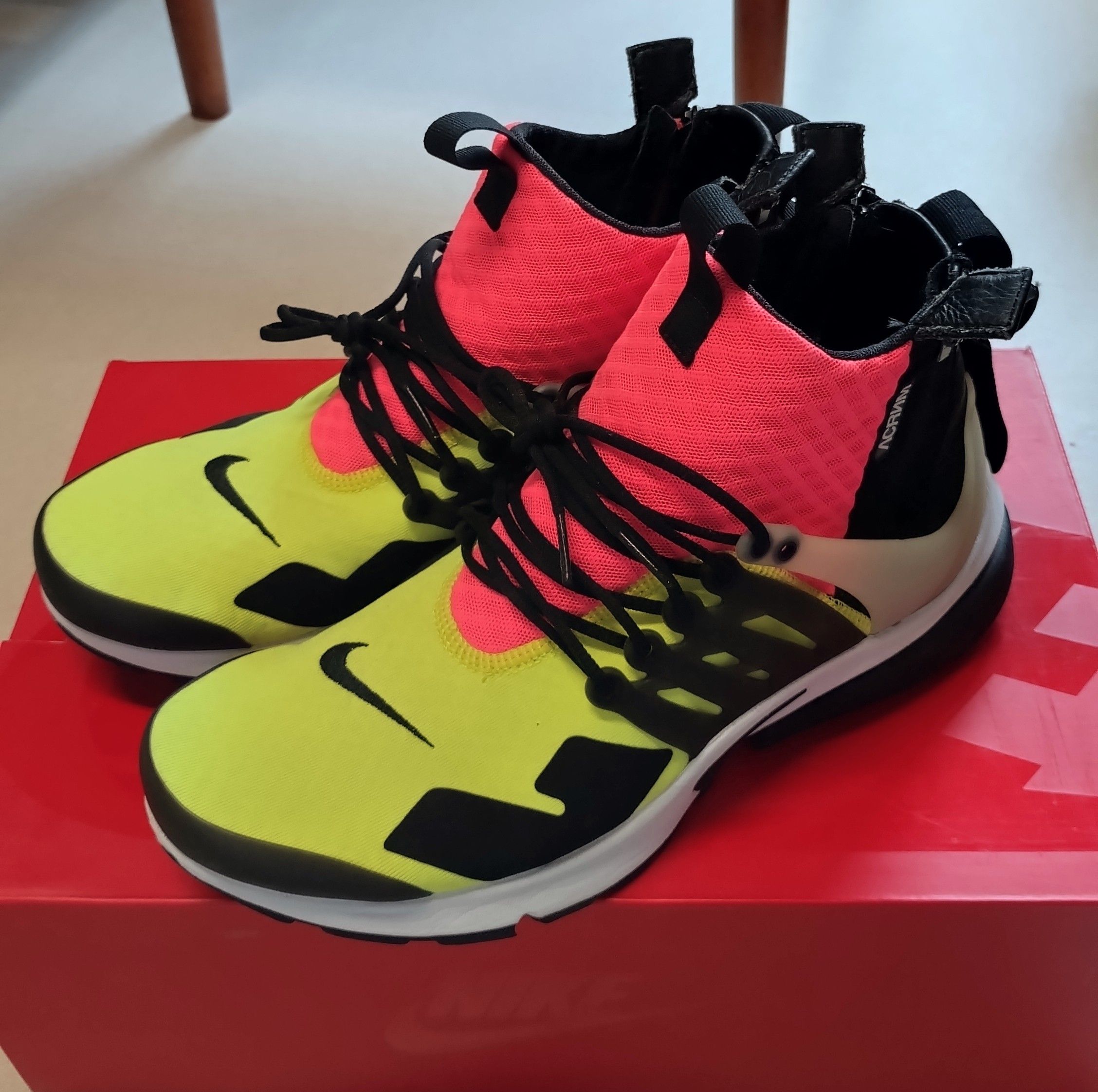 ACRONYM × Nike Air Presto Mid "Hot Lava"