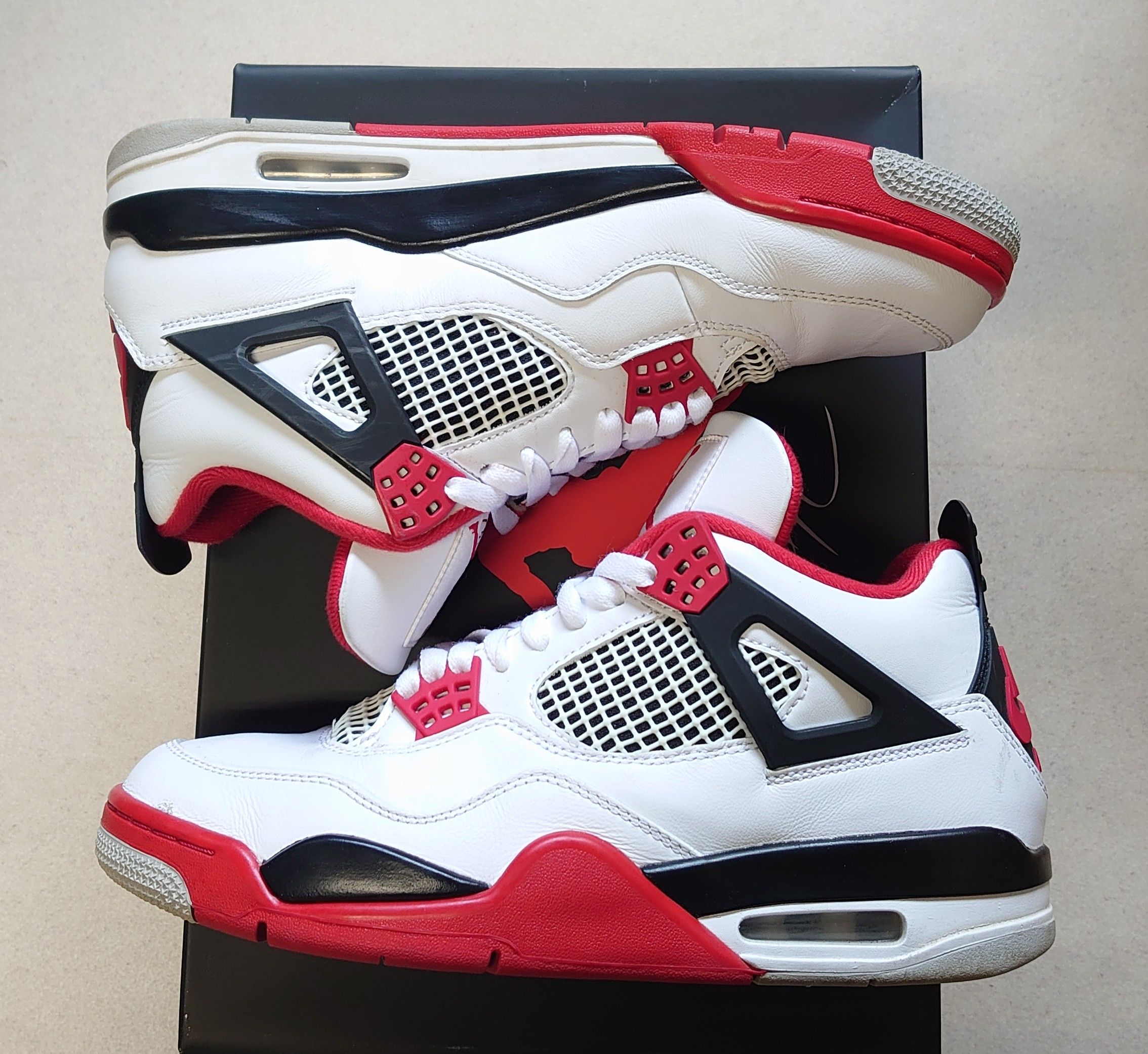 Nike Air Jordan 4 Retro OG "Fire Red" (2020)