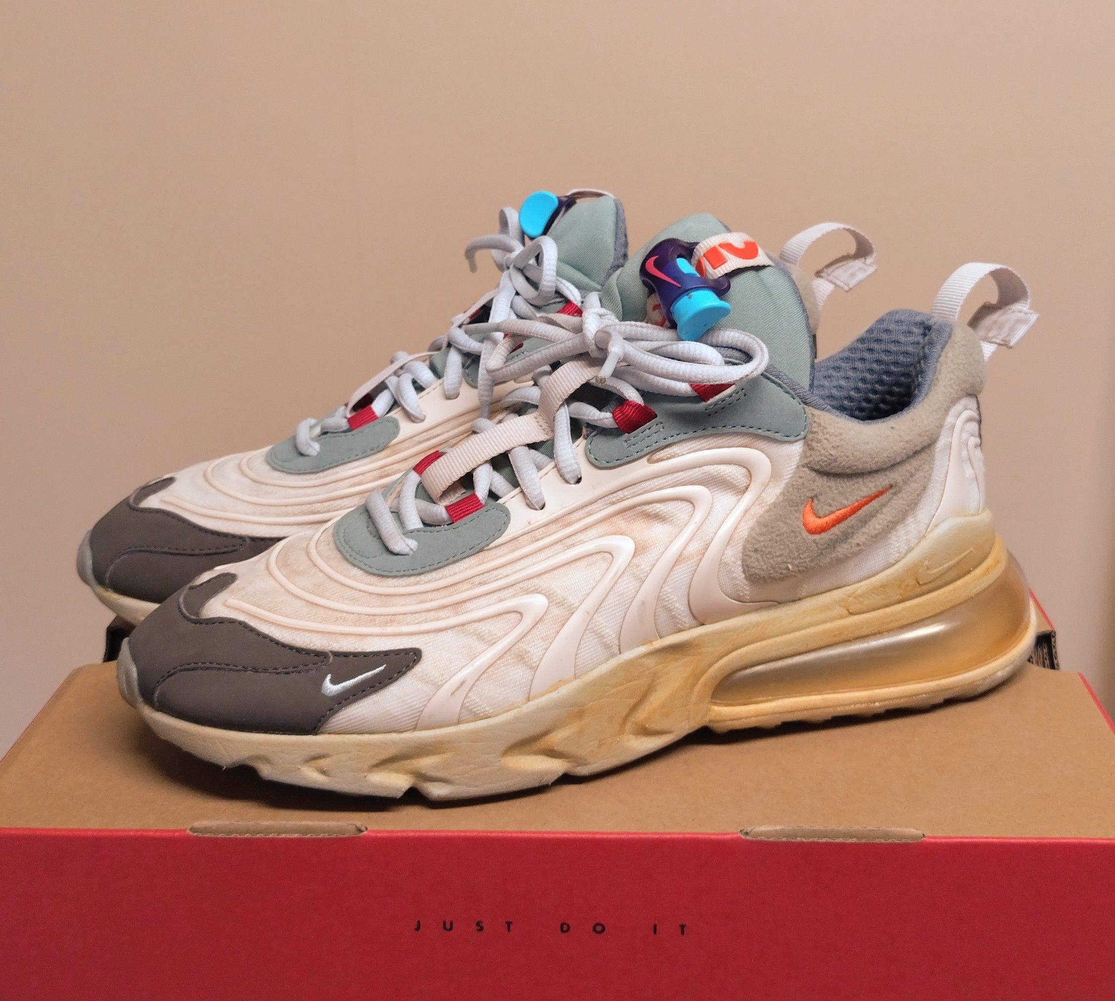 Travis Scott  × Nike Air Max 270 "Cactus Trails"