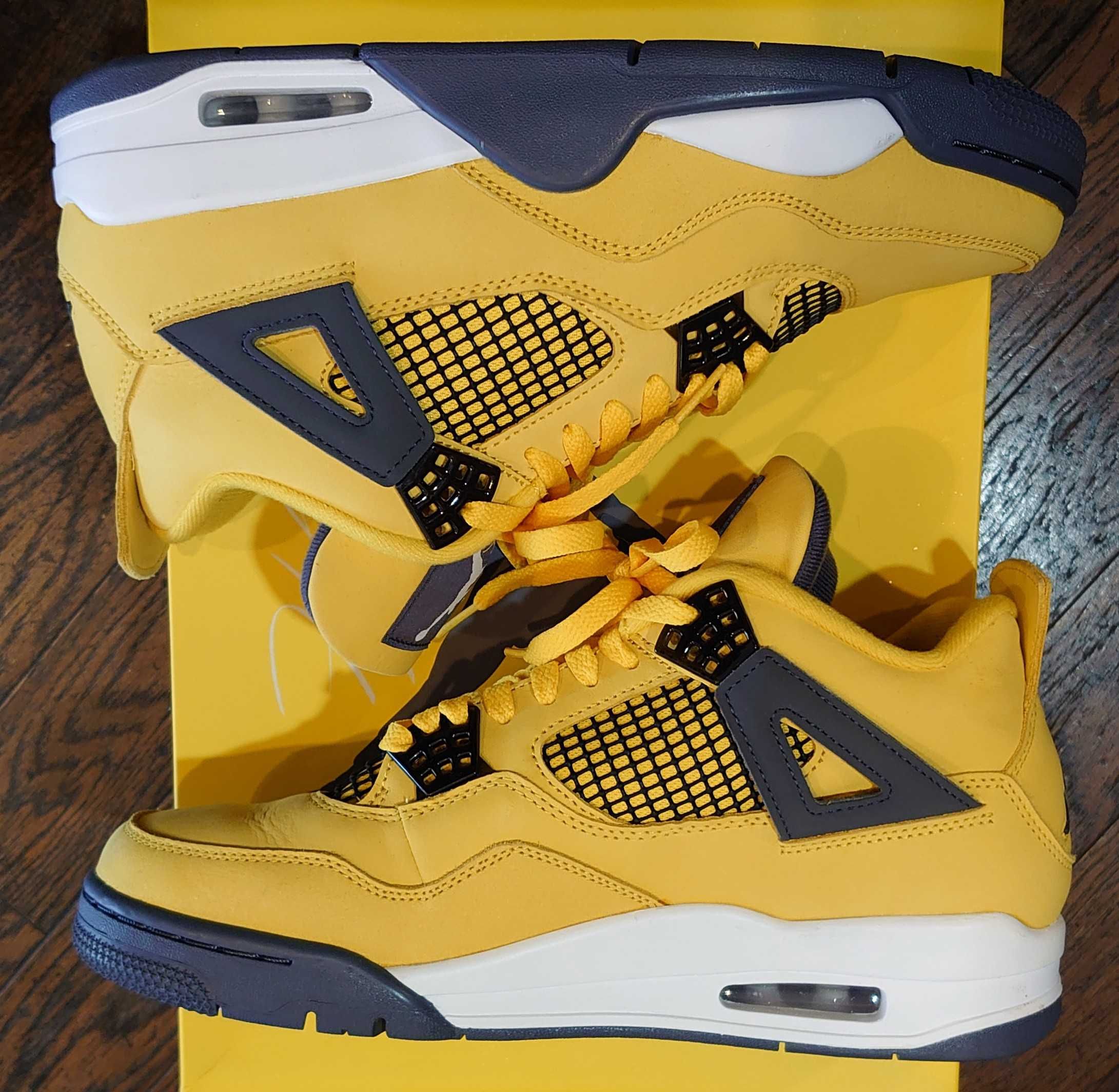 Nike Air Jordan 4 "Tour Yellow"