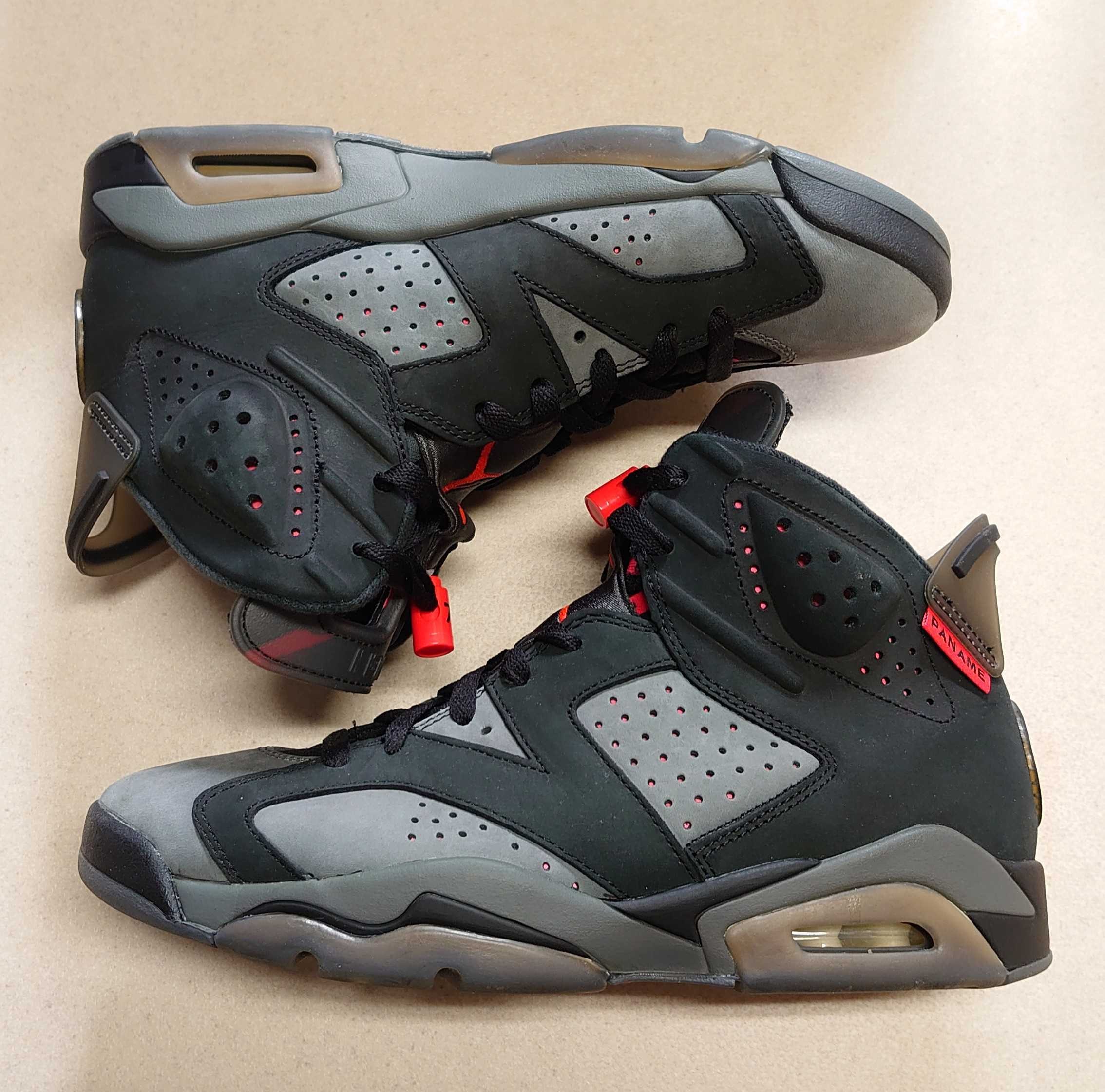 NIKE × PARIS SAINT GERMAIN AIR JORDAN 6 RETRO INFRARED