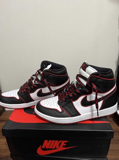 Nike Air Jordan 1 Retro High OG "Blood Line"