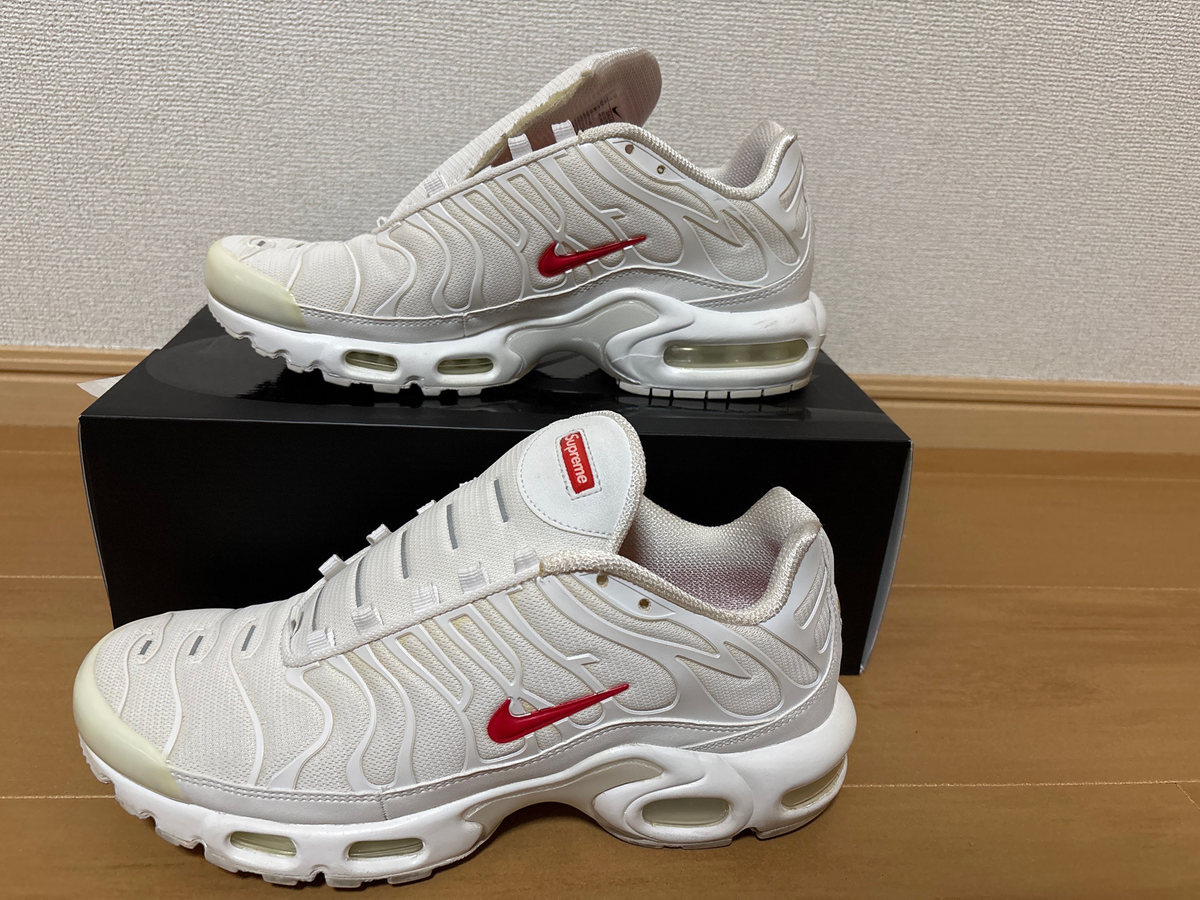 Supreme x Nike Air Max Plus TN "White/Speed Red"