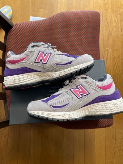 New Balance 2002R "Gray/Pink"