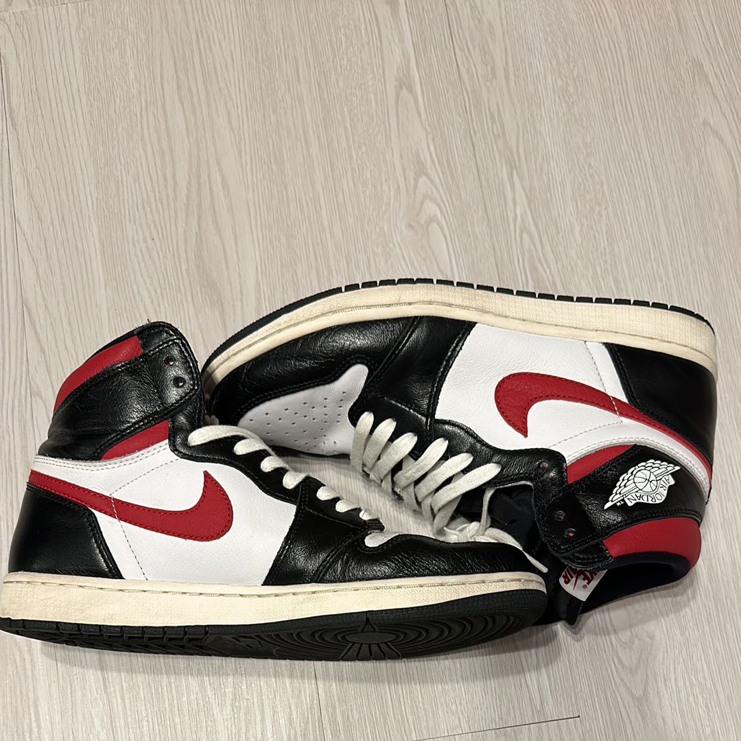 Nike Air Jordan 1 Retro High "Black/White/Sail/Gym Red"