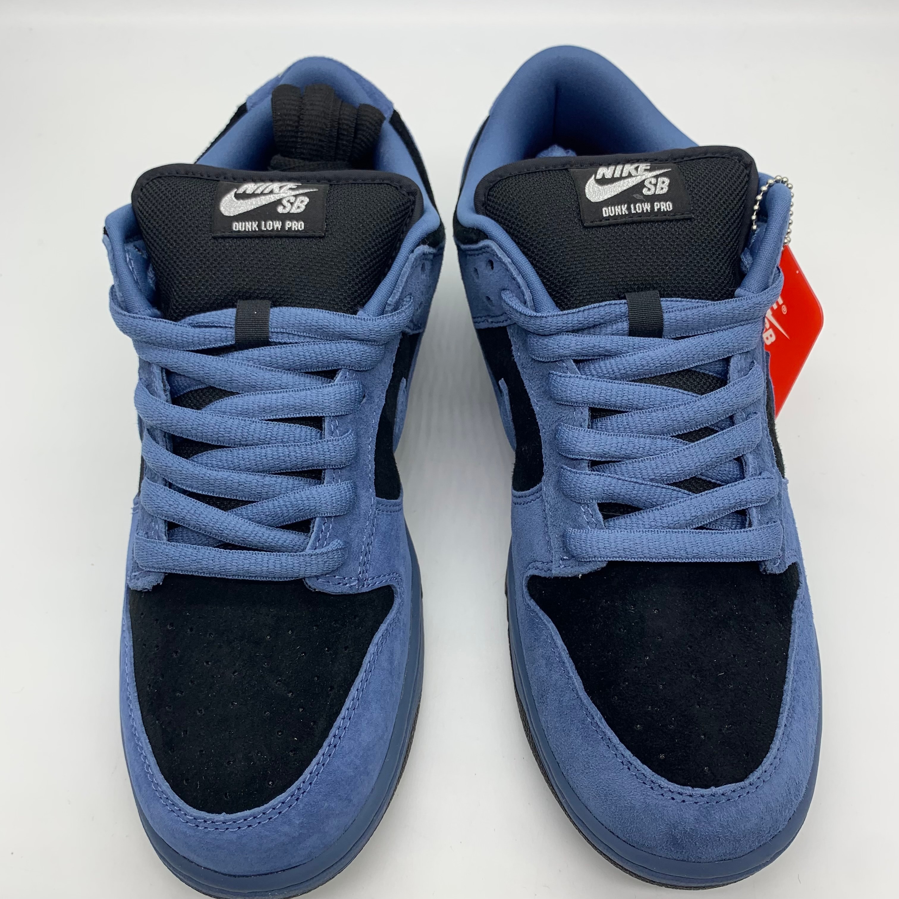 Supreme × Nike SB Dunk Low "Ocean Fog" (North America Exclusive) (25FW Week2)