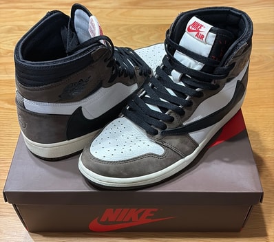Travis Scott × Nike Air Jordan 1 Retro High OG TS SP "Sail/Dark Mocha"