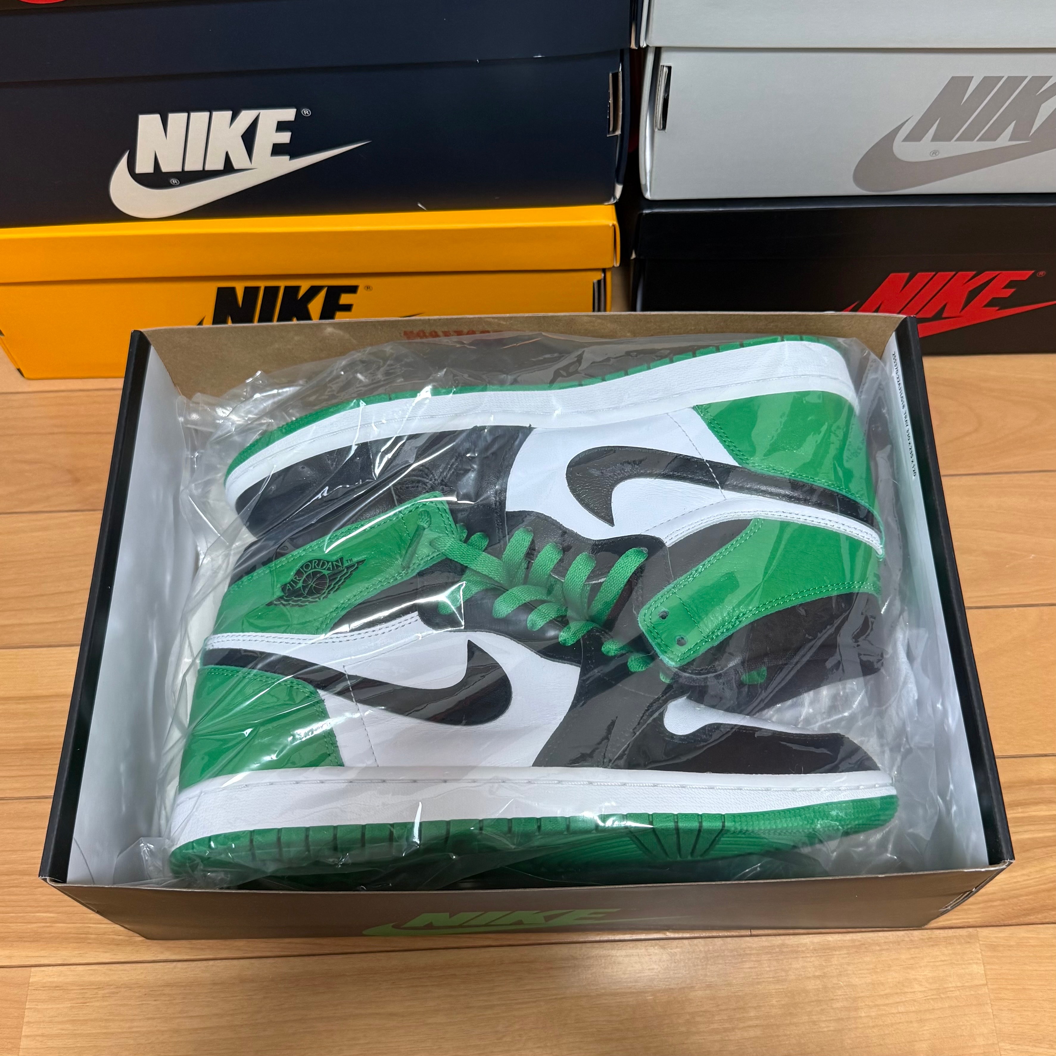Nike Air Jordan 1 Retro High OG "Celtics/Black and Lucky Green" (2023)