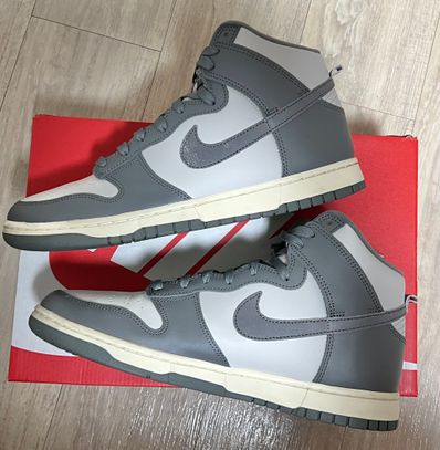 Nike Dunk High Retro SE Vintage "Light Bone and Tumbled Grey"