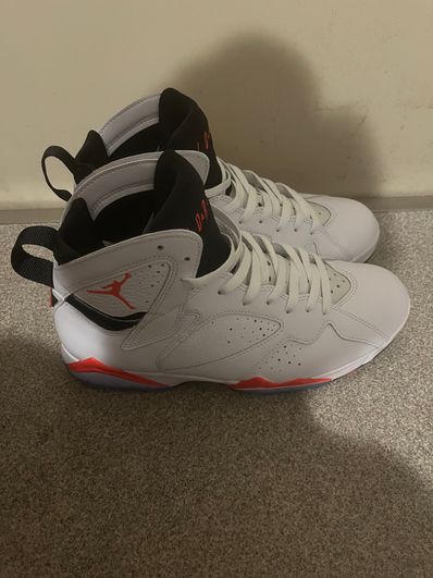 NIKE エアジョーダン7 レトロ ホワイトインフラレッド | www