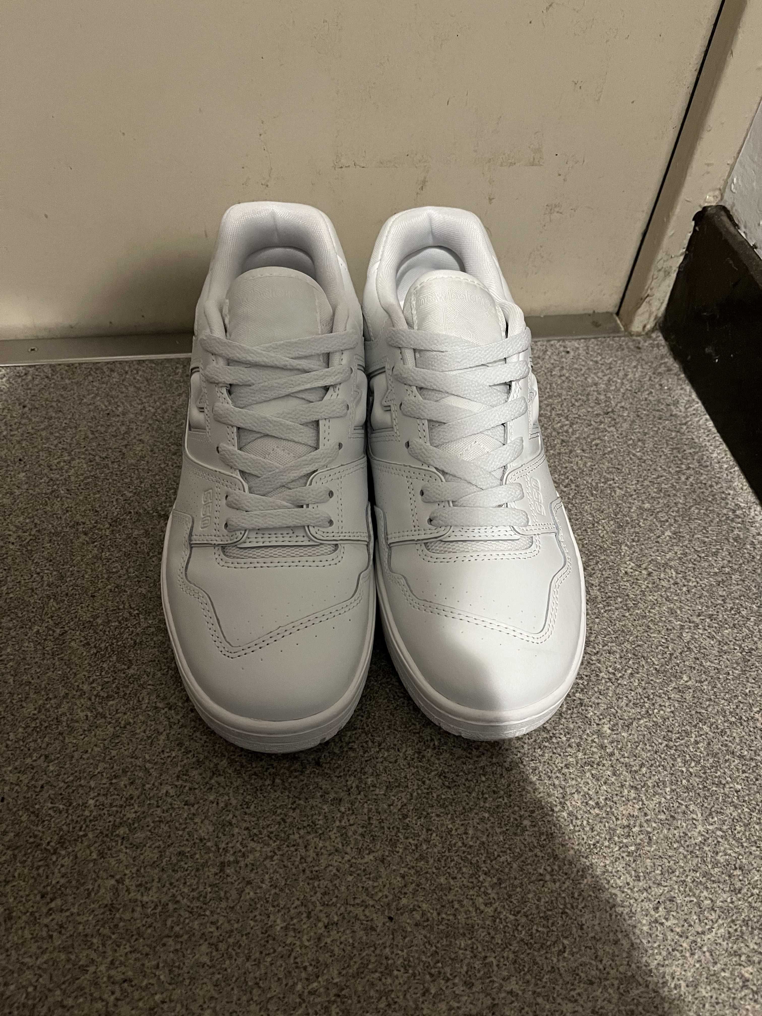 New Balance 550 "Triple White"