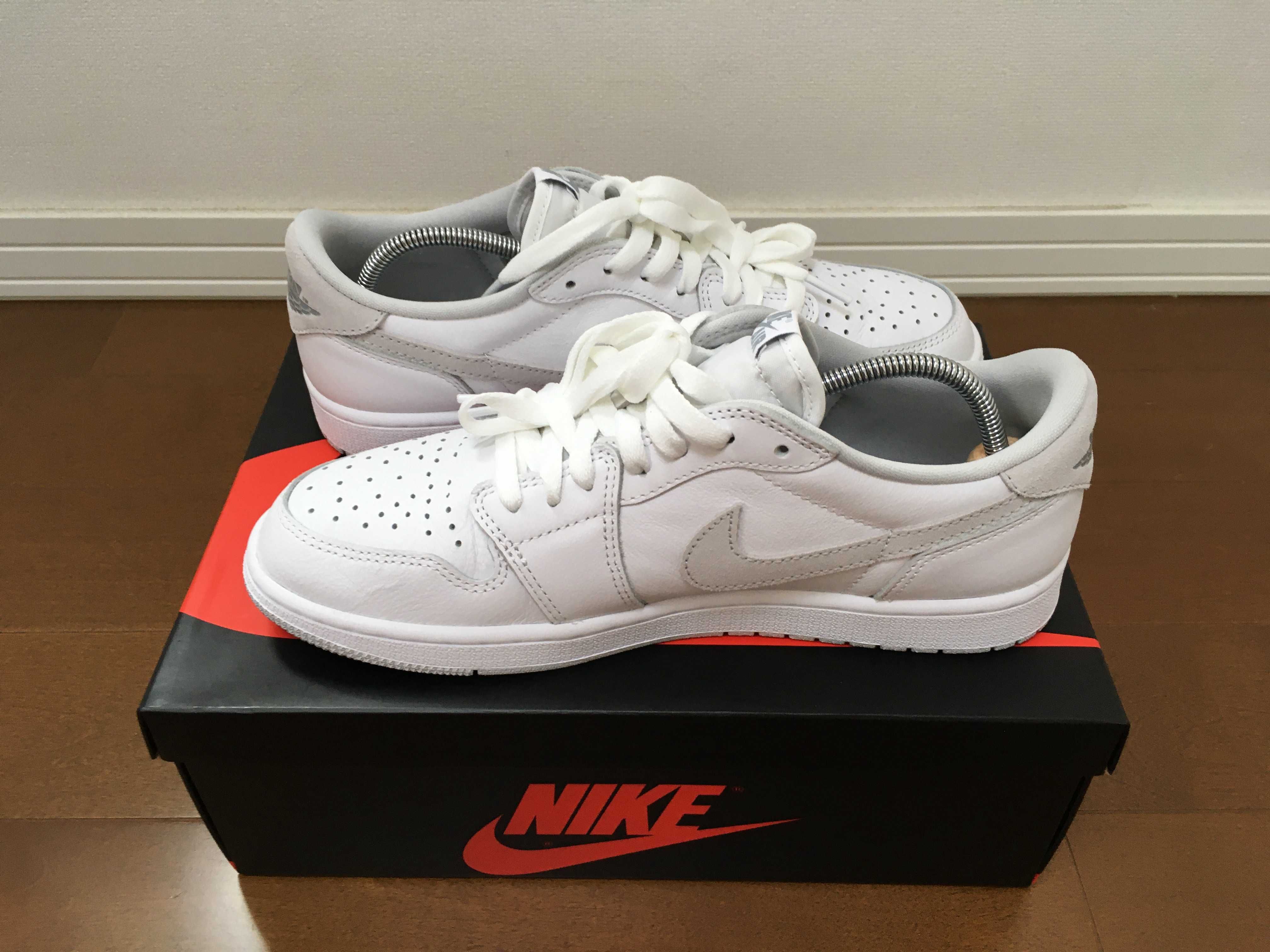 Nike Air Jordan 1 Low OG "Neutral Grey"
