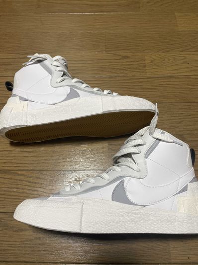 sacai × NIKE BLAZER MID "WHITE/WOLF GREY"