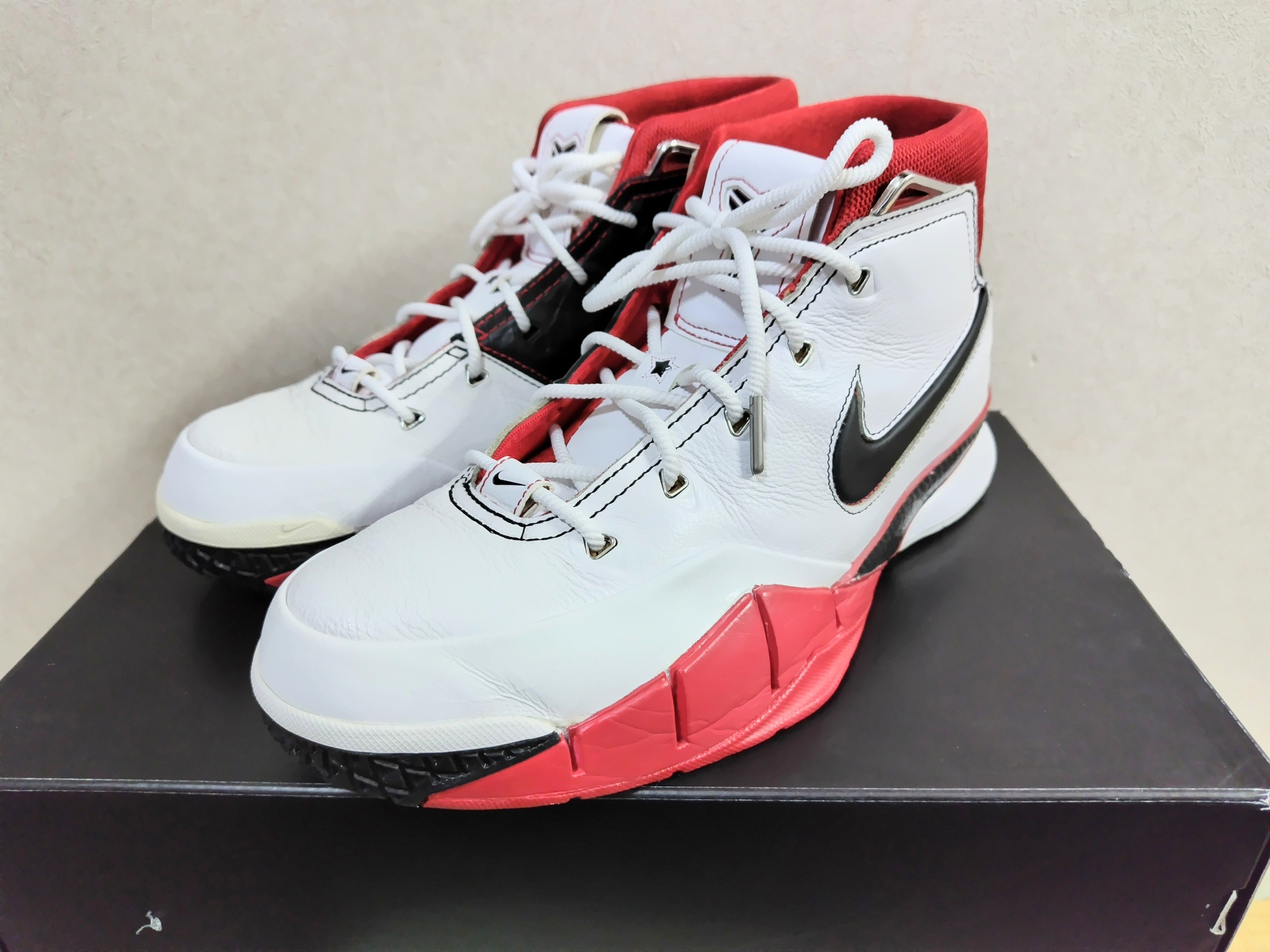 NIKE コービー 1 プロトロ オールスター ホワイト/レッド コービー1 プロトロ オールスター ホワイト/レッド【8/1発売