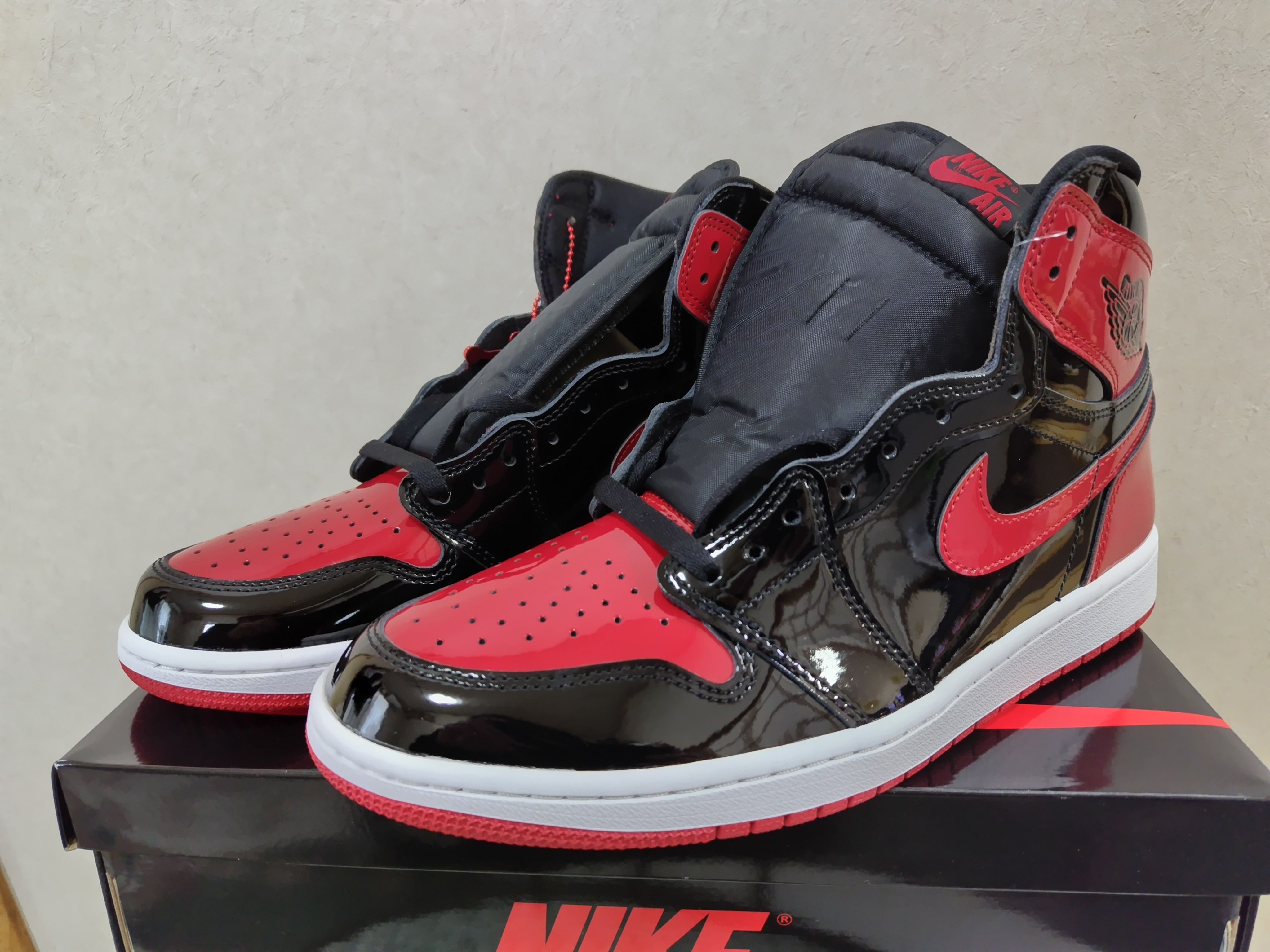 Nike Air Jordan 1 High OG "Patent Bred"