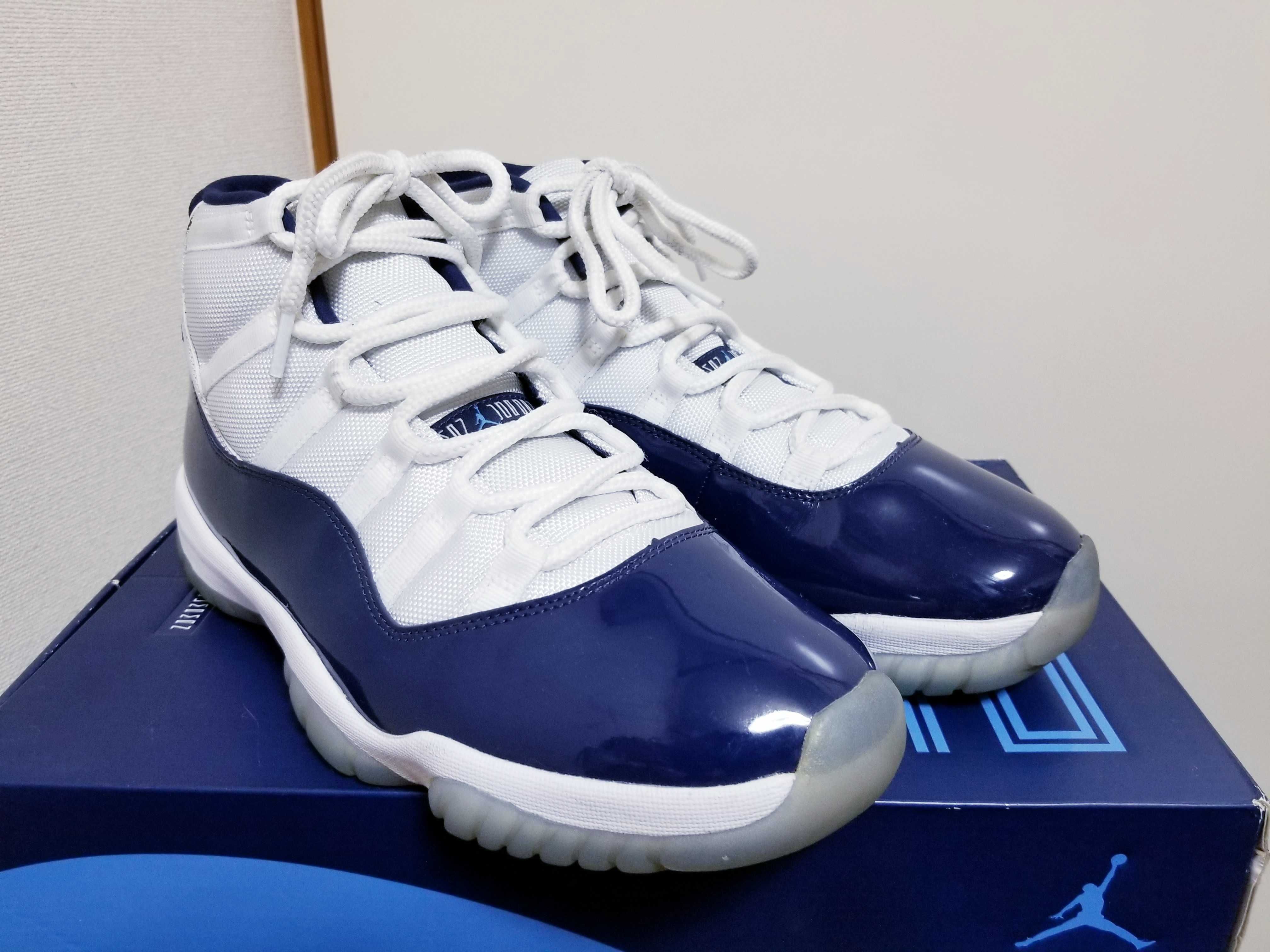Nike Air Jordan 11 Retro "UNC Win Like 82"