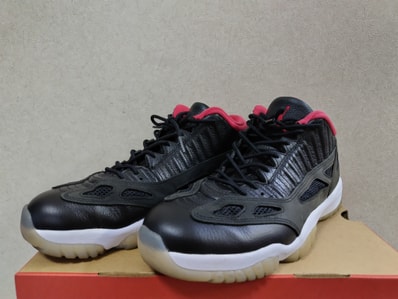 Air Jordan 11 Low IE "Bred"