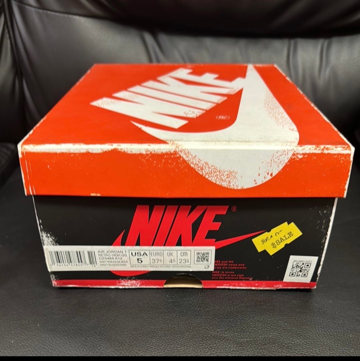 Nike Air Jordan 1 High OG "Lost & Found/Chicago"