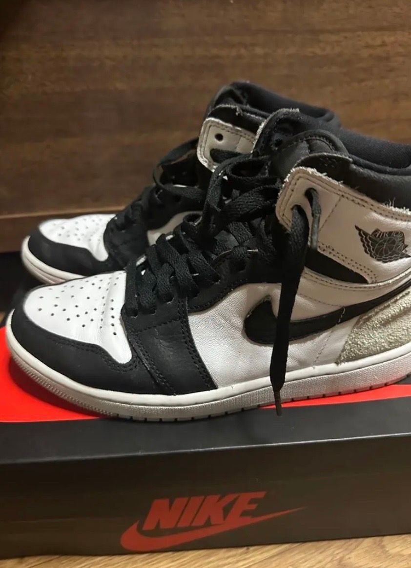 Nike Air Jordan 1 High OG "Bleached Coral"